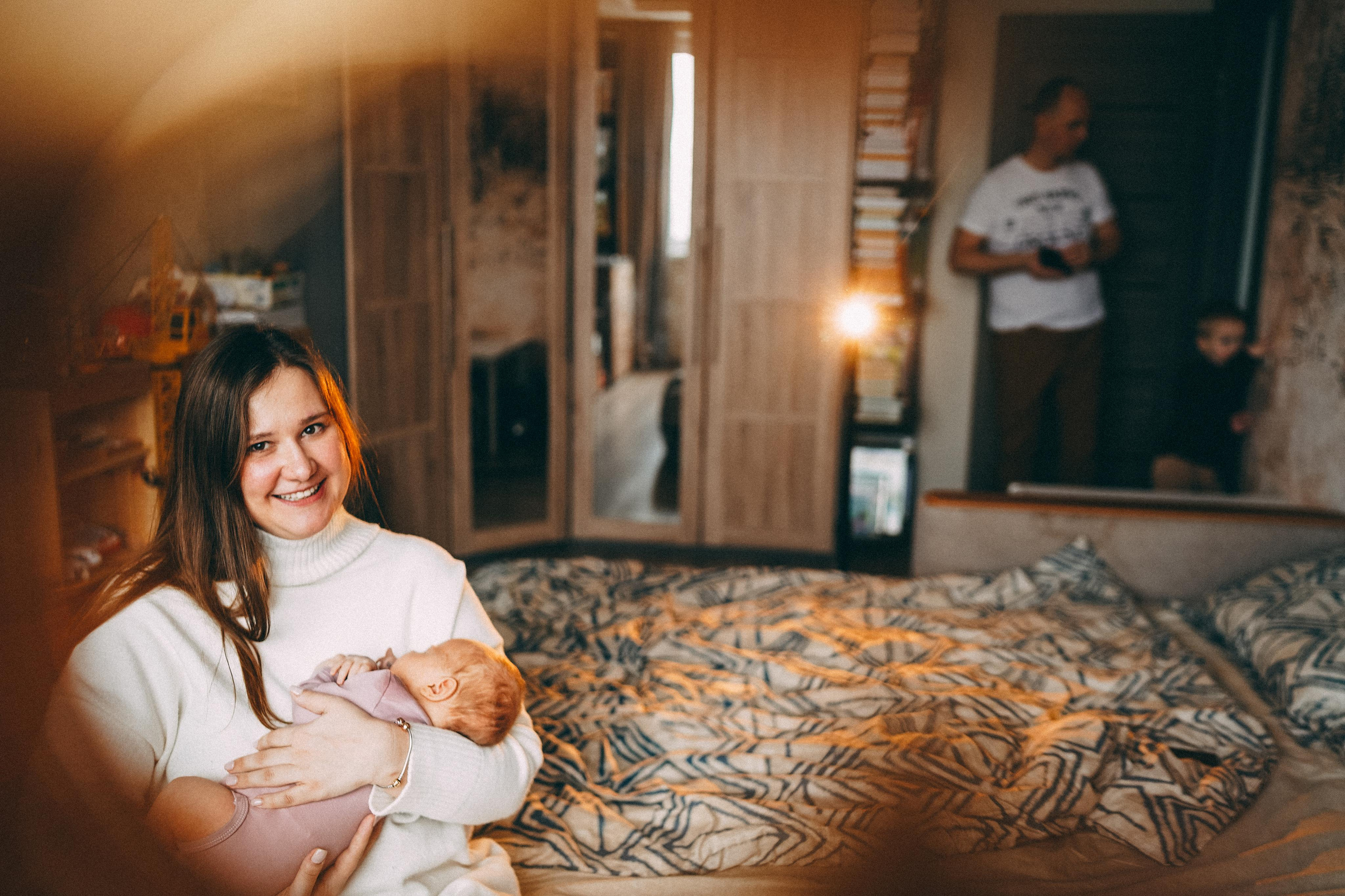 Семейные фотосессии у Вас дома с улыбками и хорошим настроением. Фотосессия новорожденных в Москве — newborn фотограф Елена Виниченко