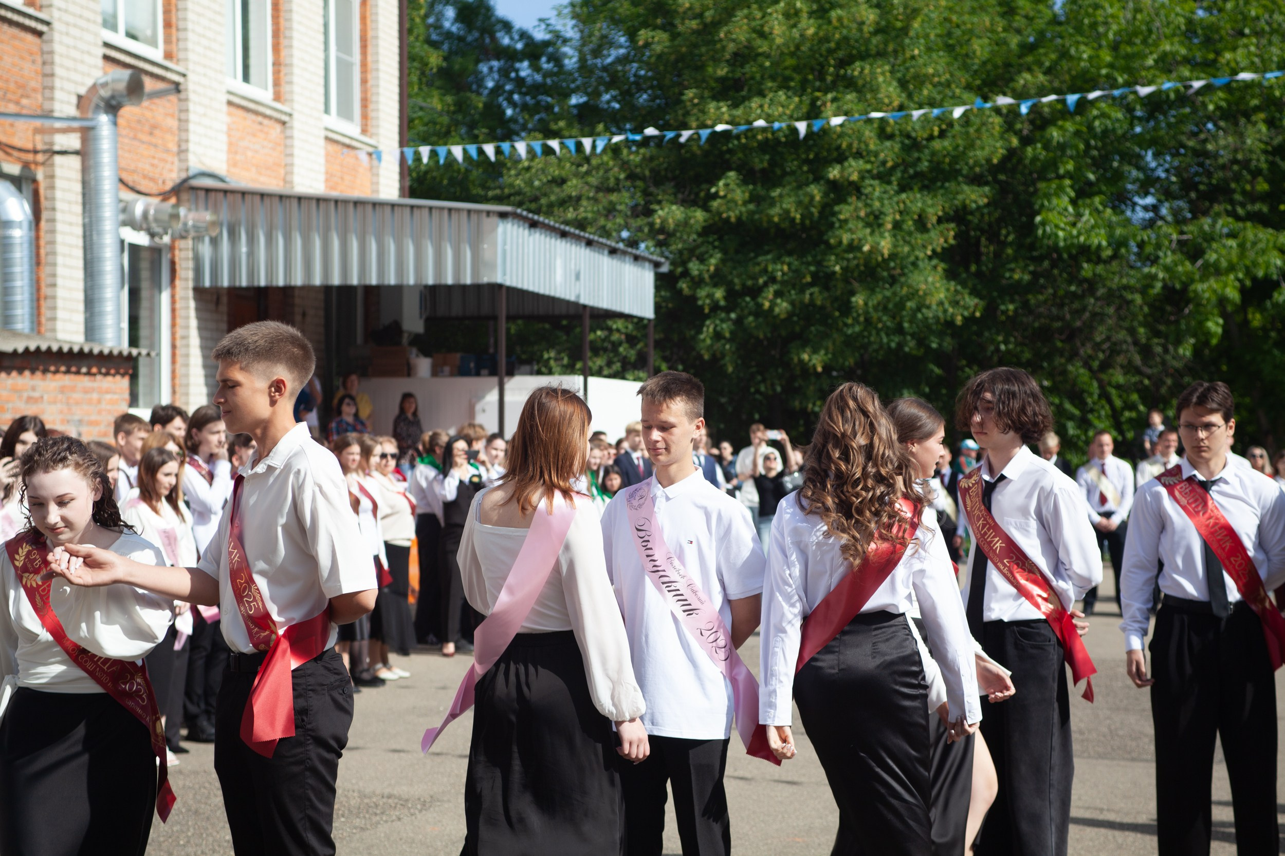 Последний звонок в Десяточке