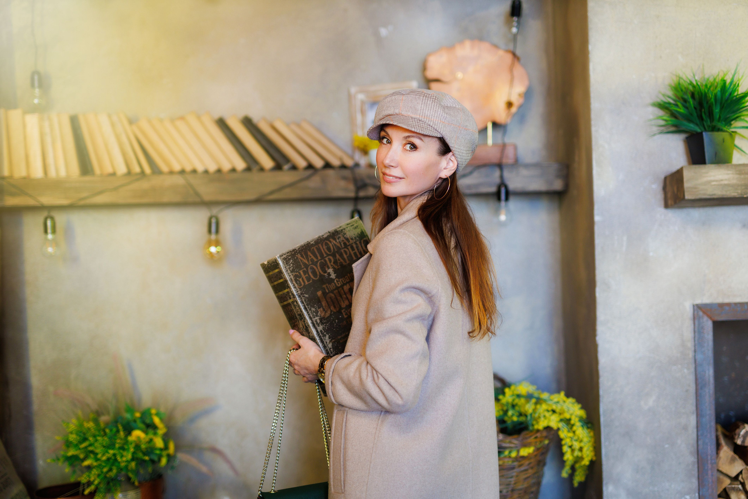 Студийная фотосессия для девушек в Москве. Профессиональная фото и видеосъемка. Москва