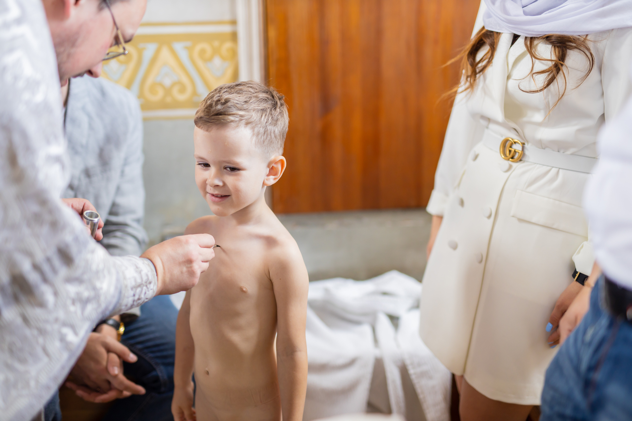 Фото и видеосъёмка крестины в Москве. Профессиональная фото и видеосъемка. Москва