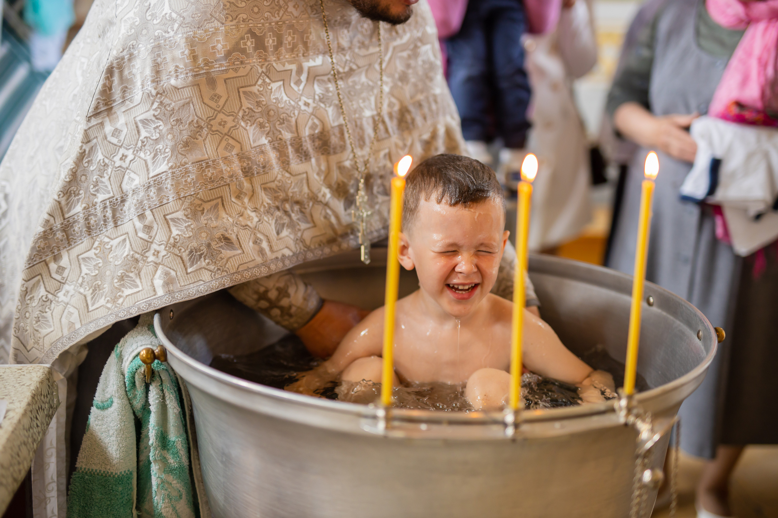 Фото и видеосъёмка крестины в Москве. Профессиональная фото и видеосъемка. Москва