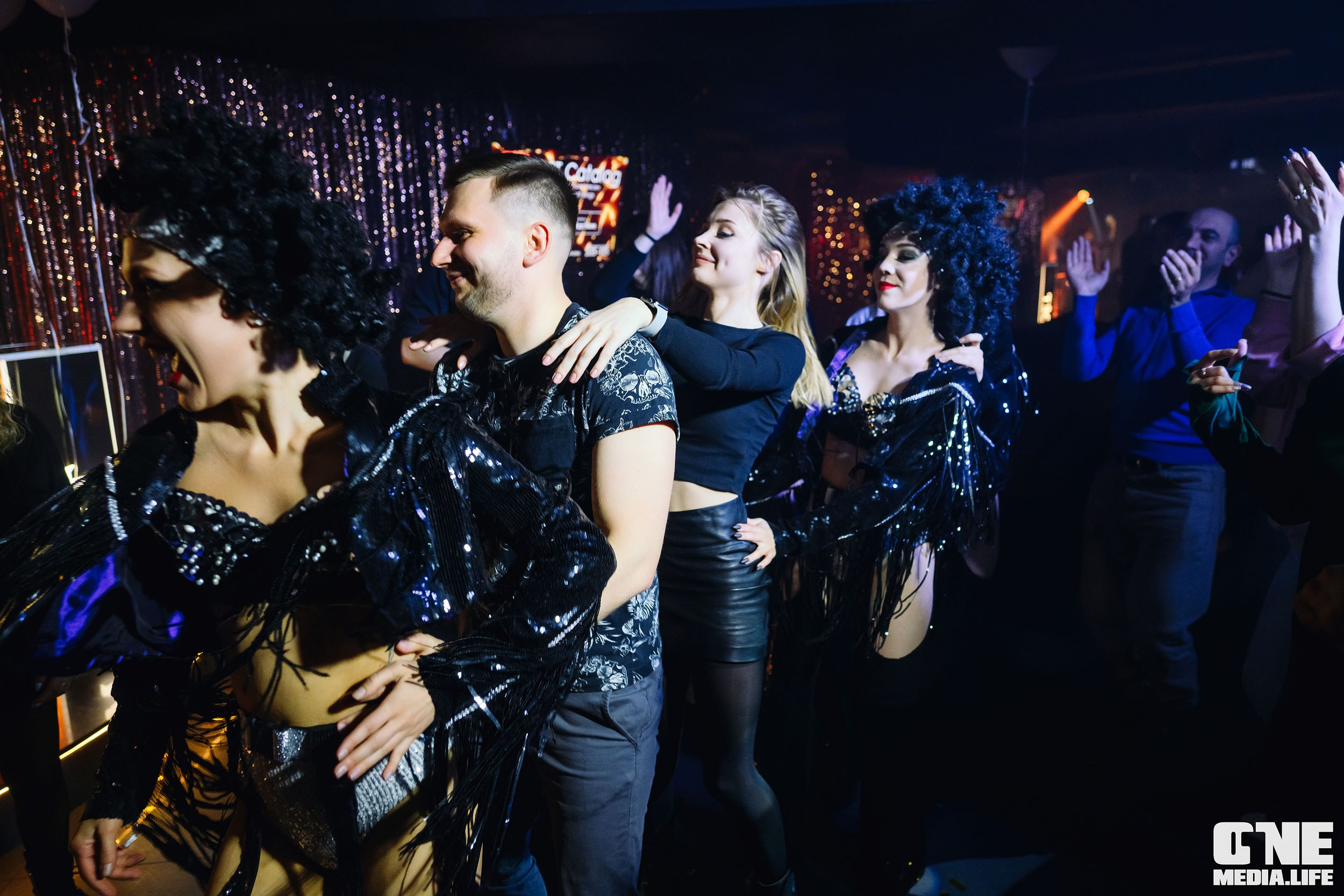 Фотоотчет с вечеринки в караоке-клубе Эйфория. One Media Life: фоторепортажи, фотоотчеты с мероприятий и заведений