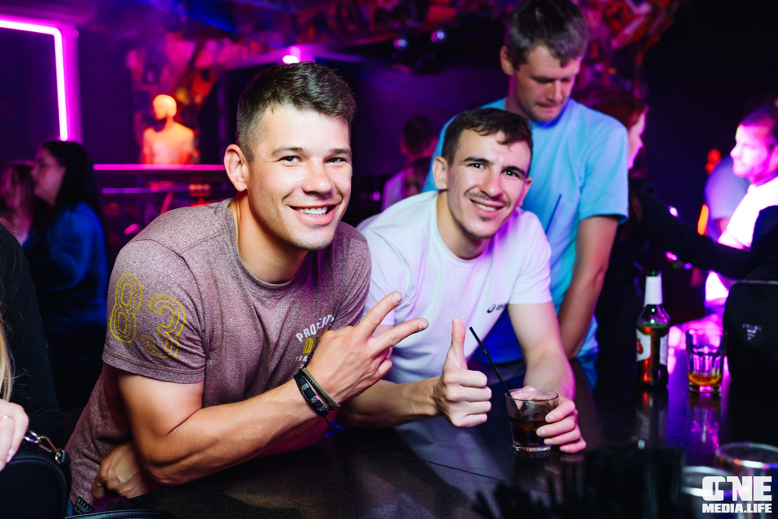 Фоторепортаж из караоке-клуба Эйфория. One Media Life: фоторепортажи, фотоотчеты с мероприятий и заведений