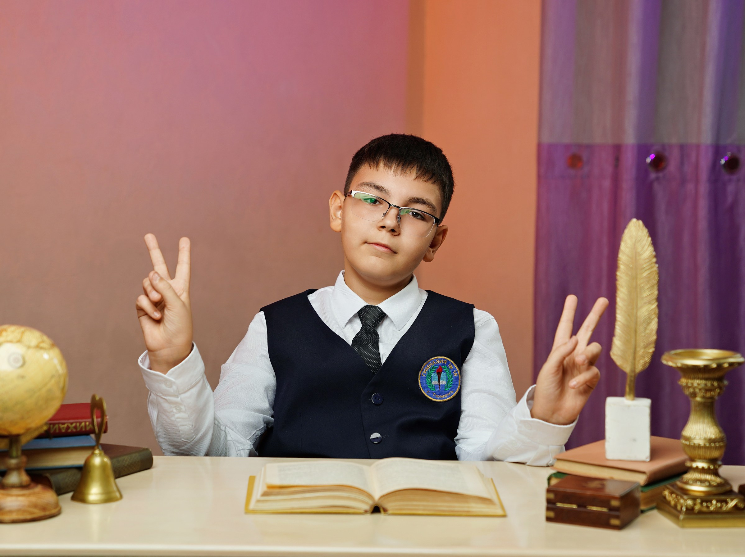 Виньетка + портреты. GOTRA — выпускные альбомы в Тюмени