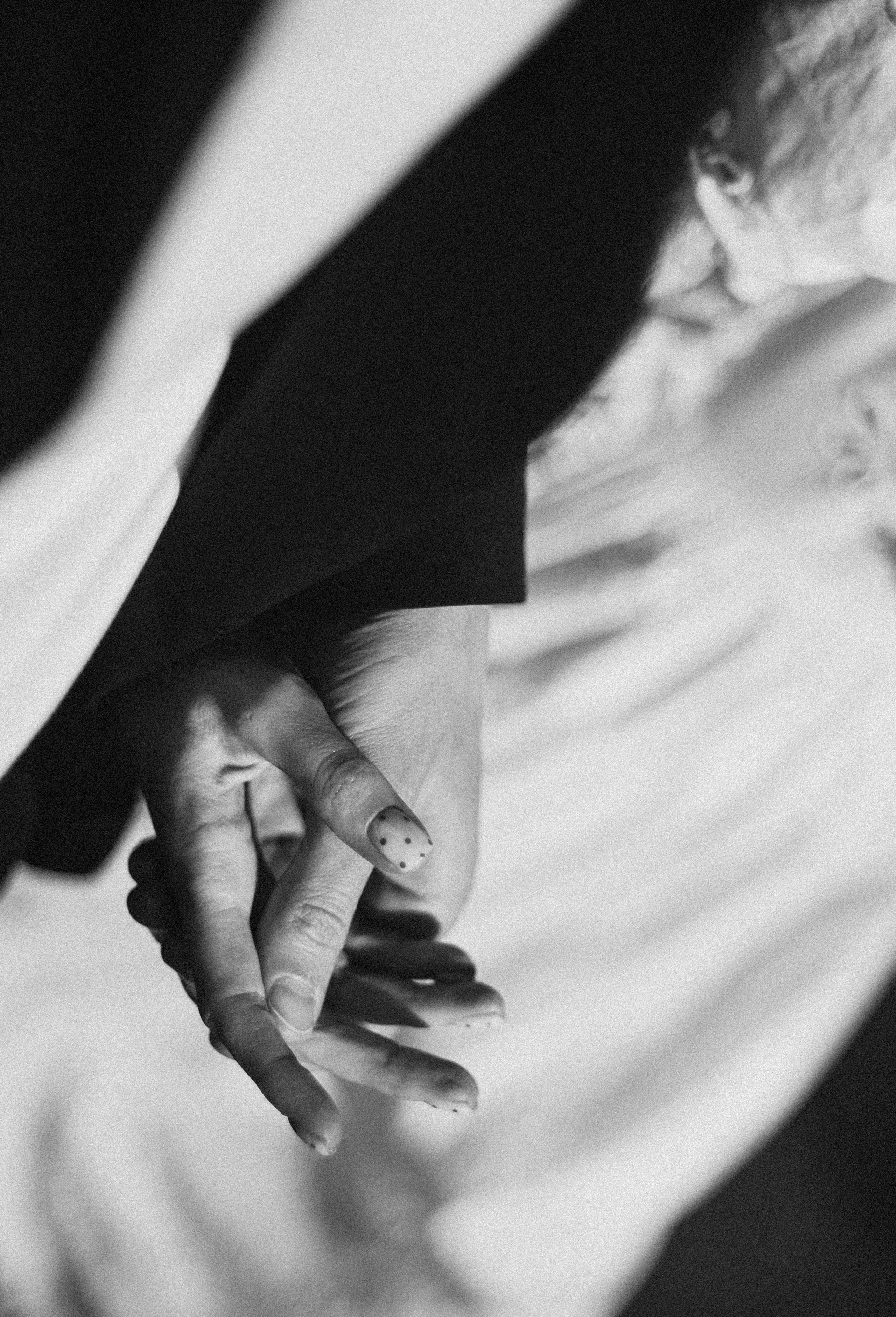 Booking. Elena Raya • Photographer