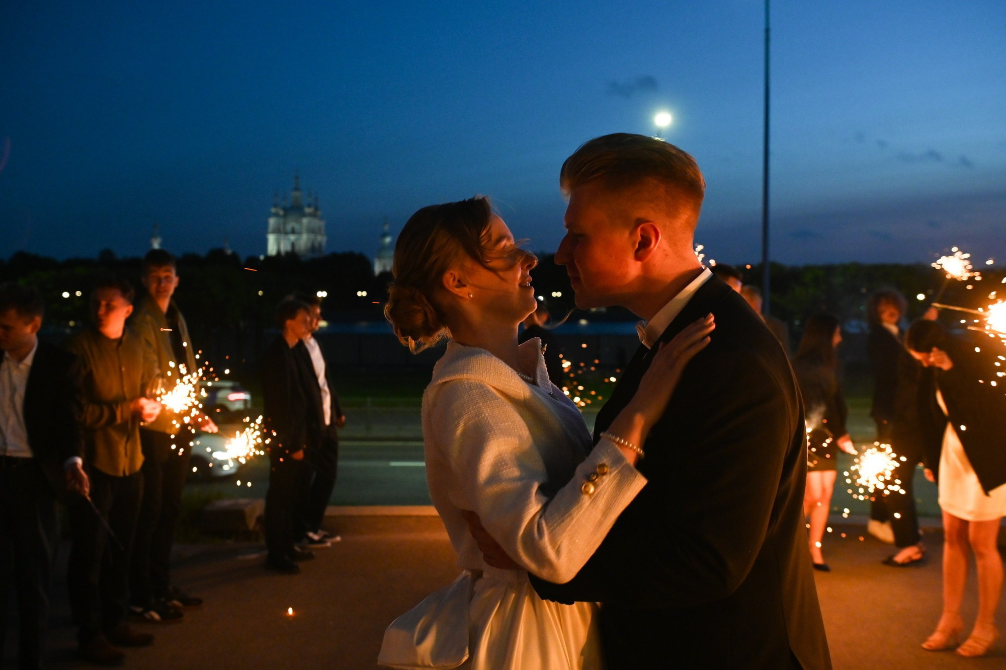 Фотожурналист на свадьбе: когда кадры становятся историей. Документальный фотограф Сергей Вдовин