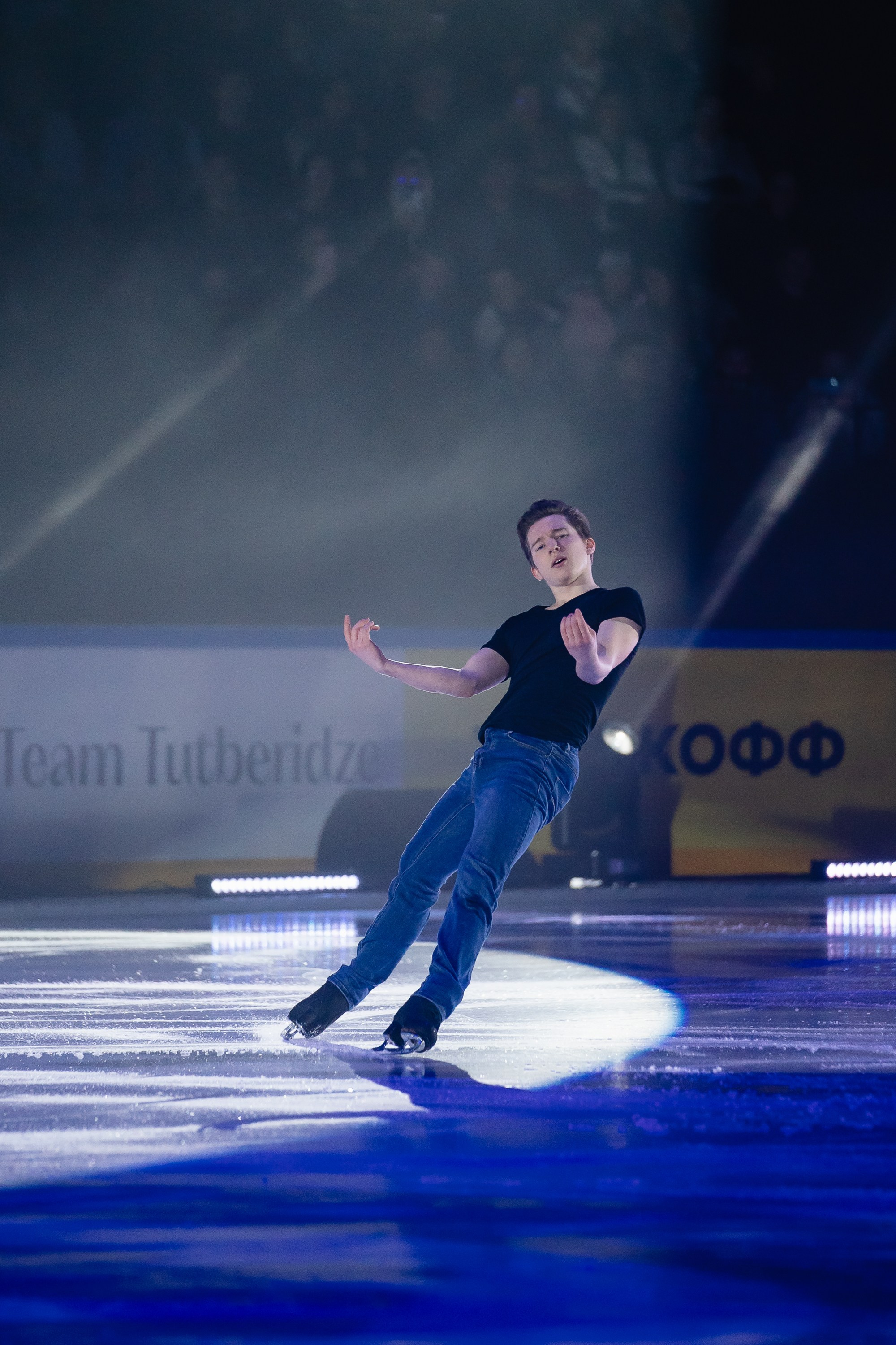 Шоу «Чемпионы на льду» в Новосибирске. Воробьева Ксения — Спортивный и танцевальный фотограф Новосибирск