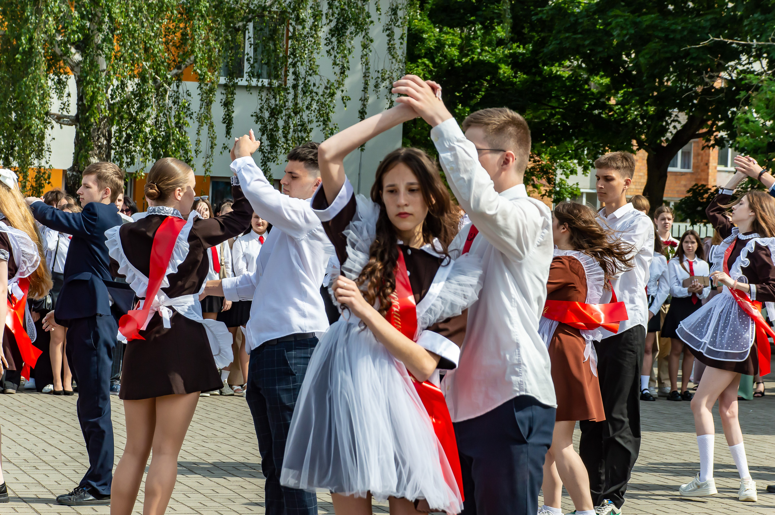 Старшая школа. Выпускные альбомы Брест