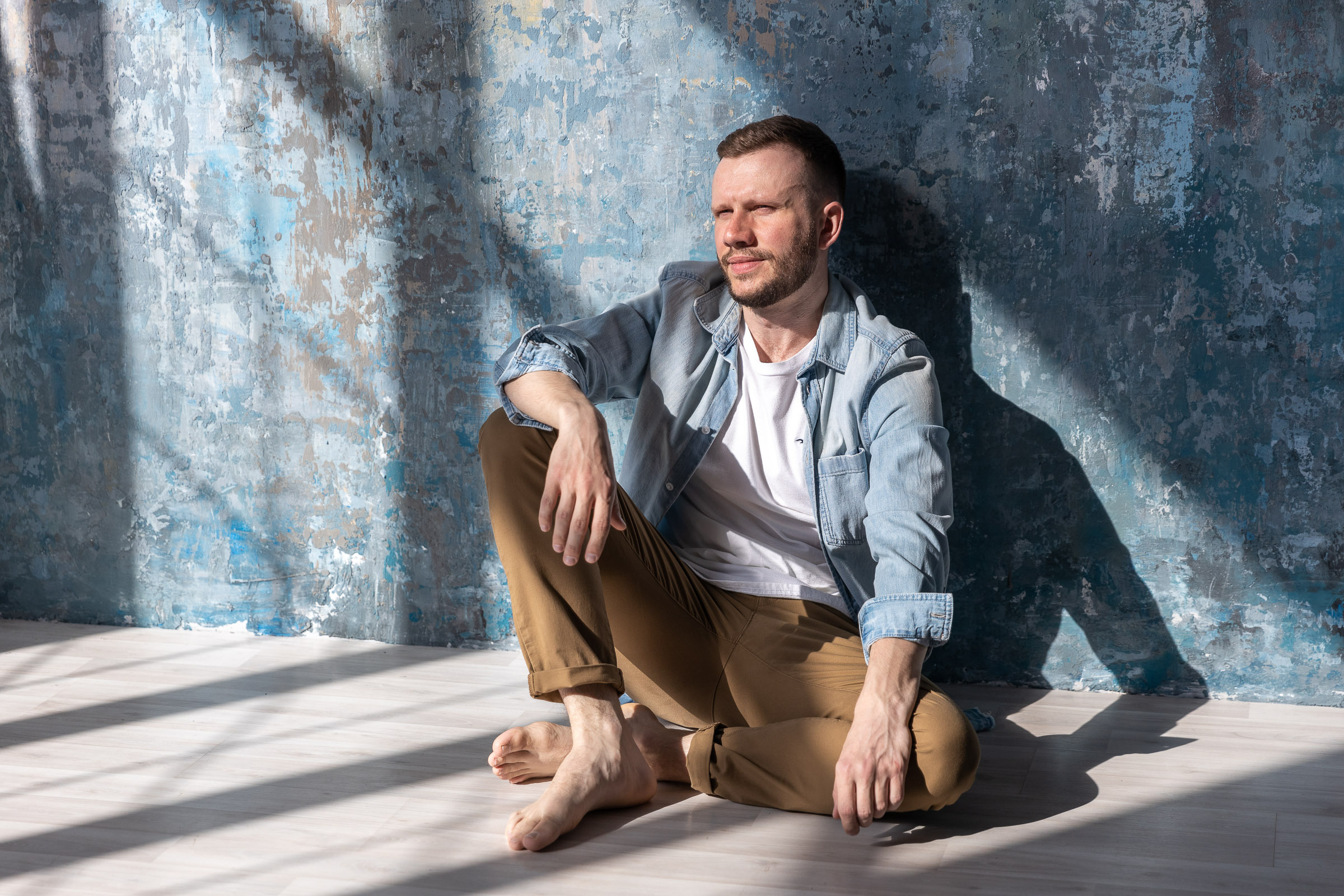 Фотосессия Романа и Юлии в студии «MOLOKO». Свадебные фотографы в Москве: Денис и Елена Пройдовы