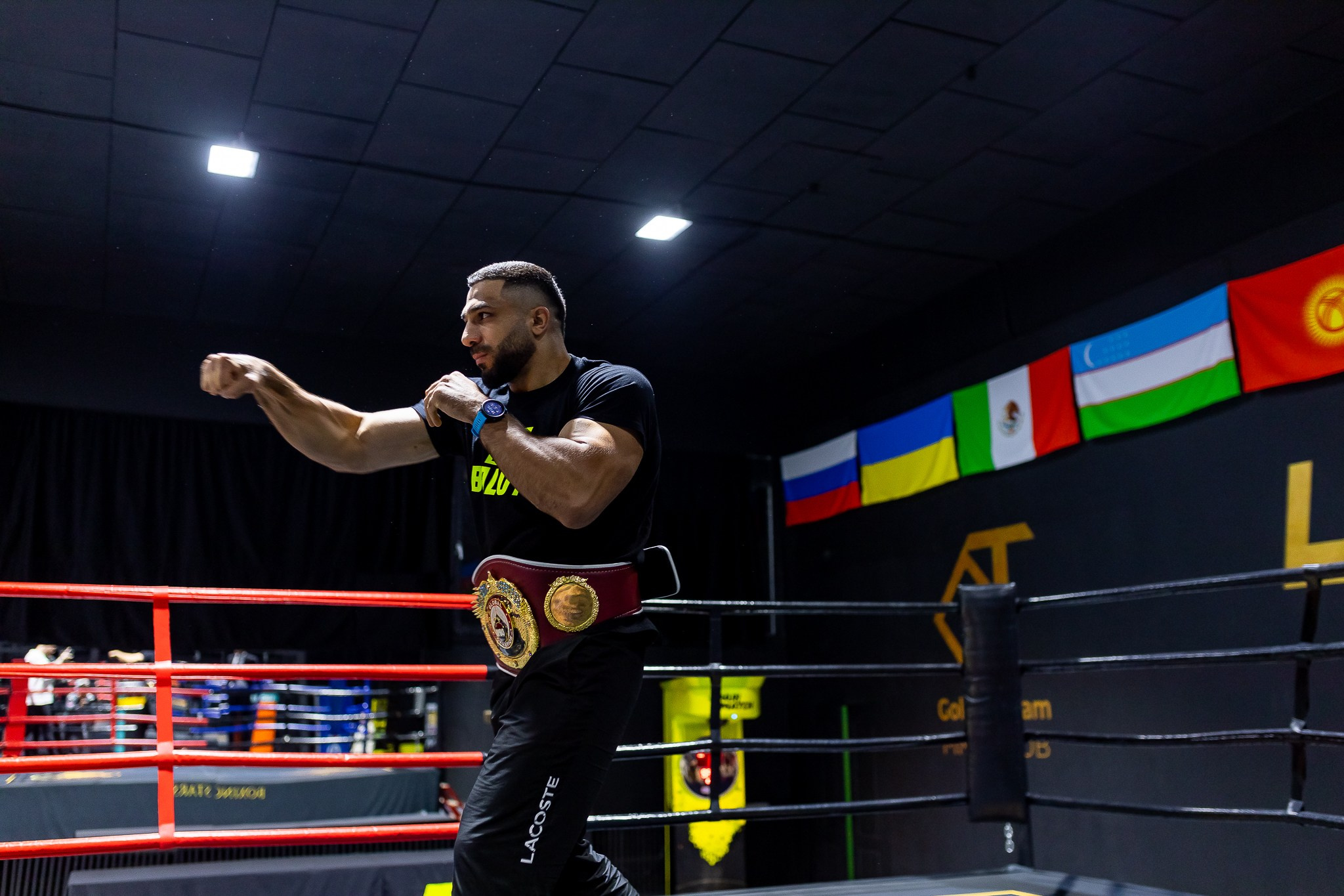 Индивидуальная фотосессия в Алматы. MIKHAIL VASSILYEV — Свадебный и Репортажный фотограф в Алматы
