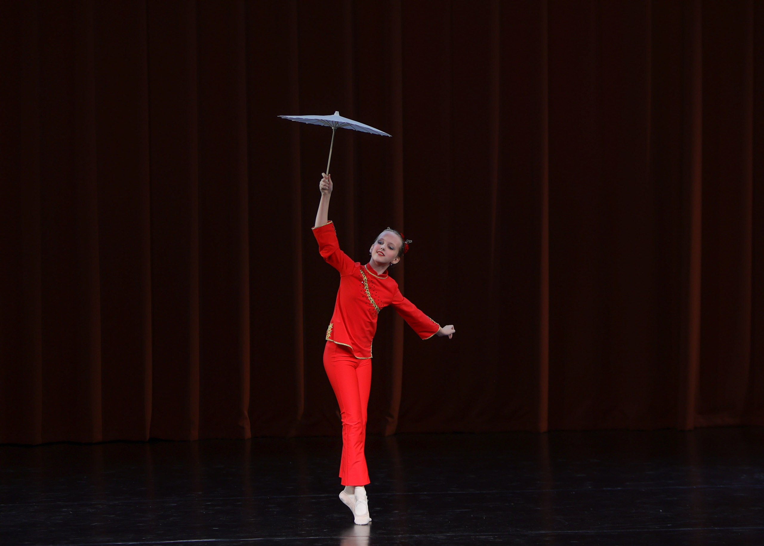 Фестиваль хореографического искусства «КУБОК ЛЕГЕНДЫ — 2025». Выпускные альбомы и школьный фотограф в Подольске, Троицке, Щербинке, Москве и Московской области