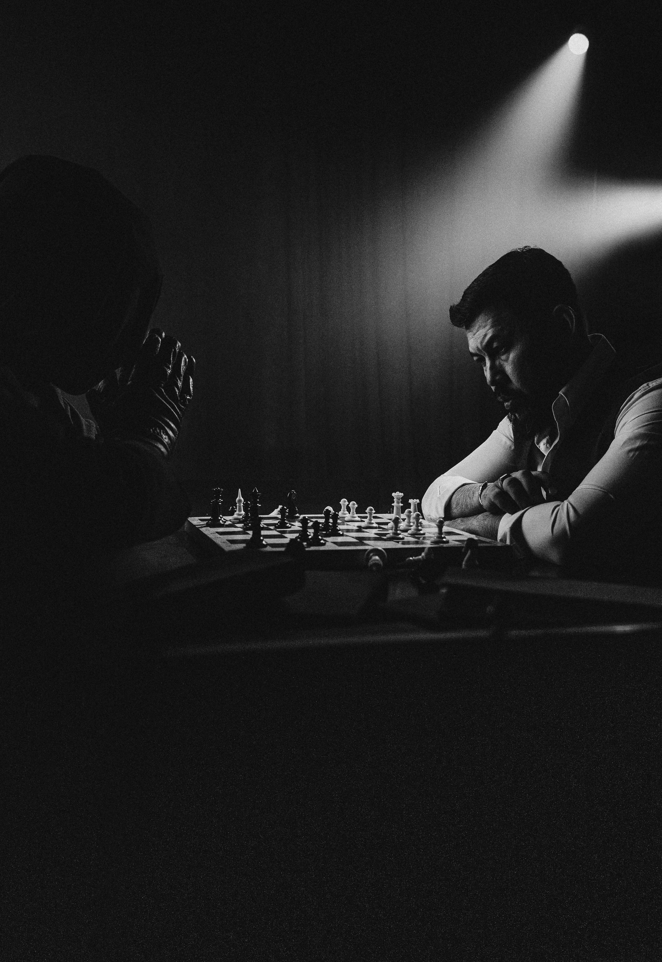 Прайс. Даниил Фреймон — первый мужской фотограф в городе Алматы