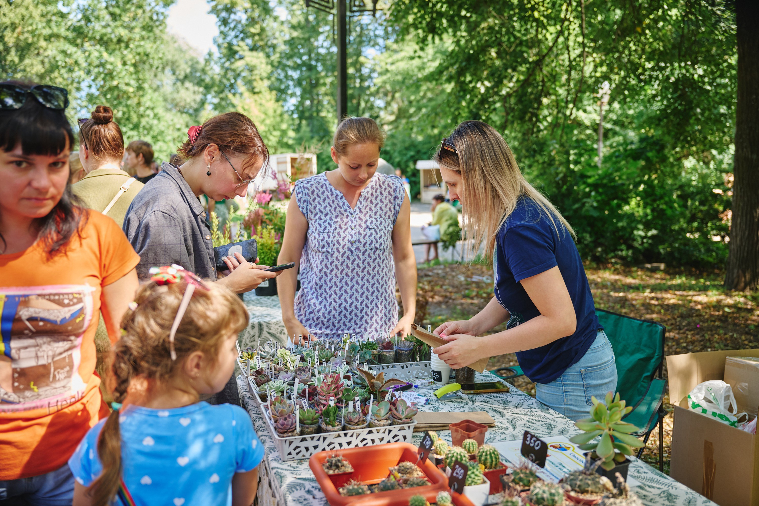 Ива фест 2025. Фотограф в Иваново: Каталожная съемка одежды и постельного белья, Wildberries