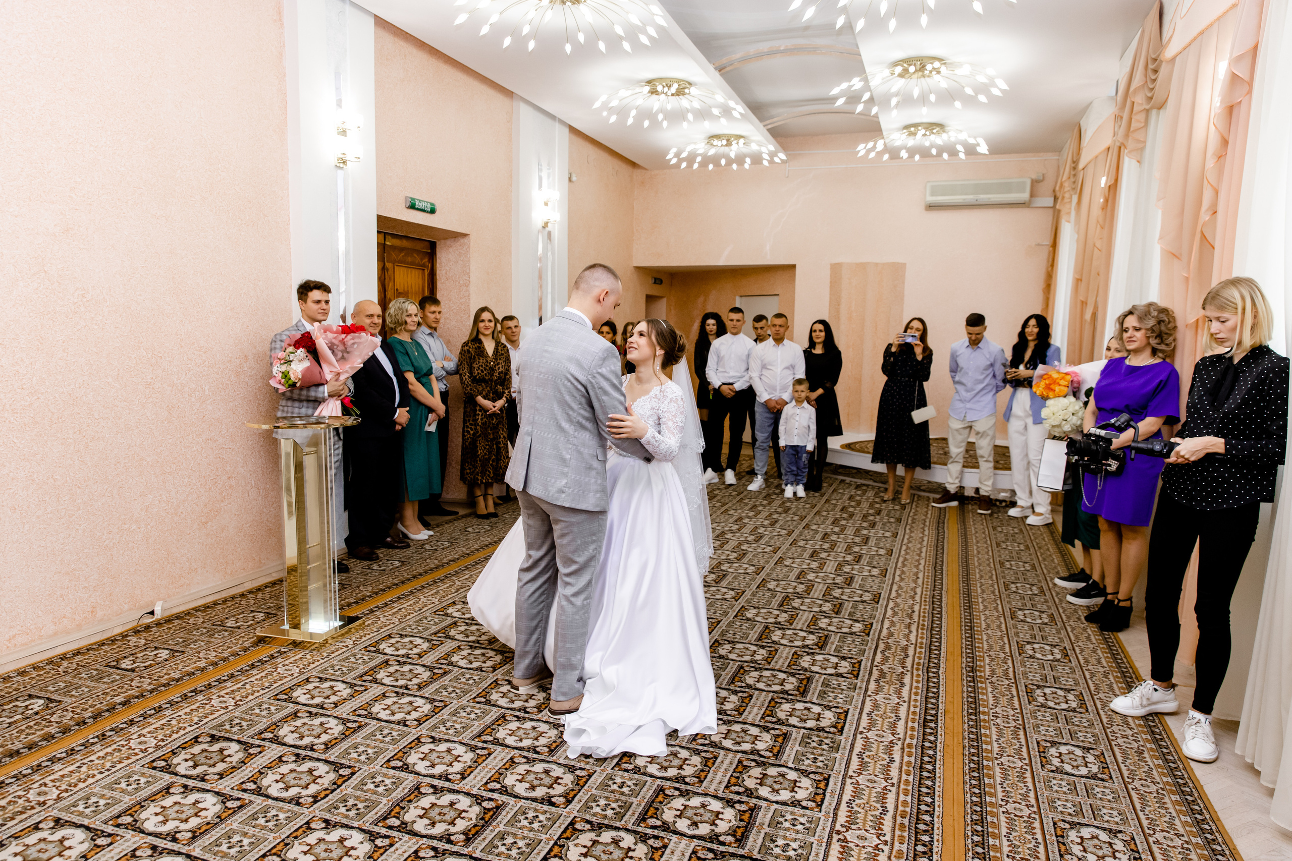 Свадебный деь Влада и Валерии. Свадебный фотограф Анна Бабахина