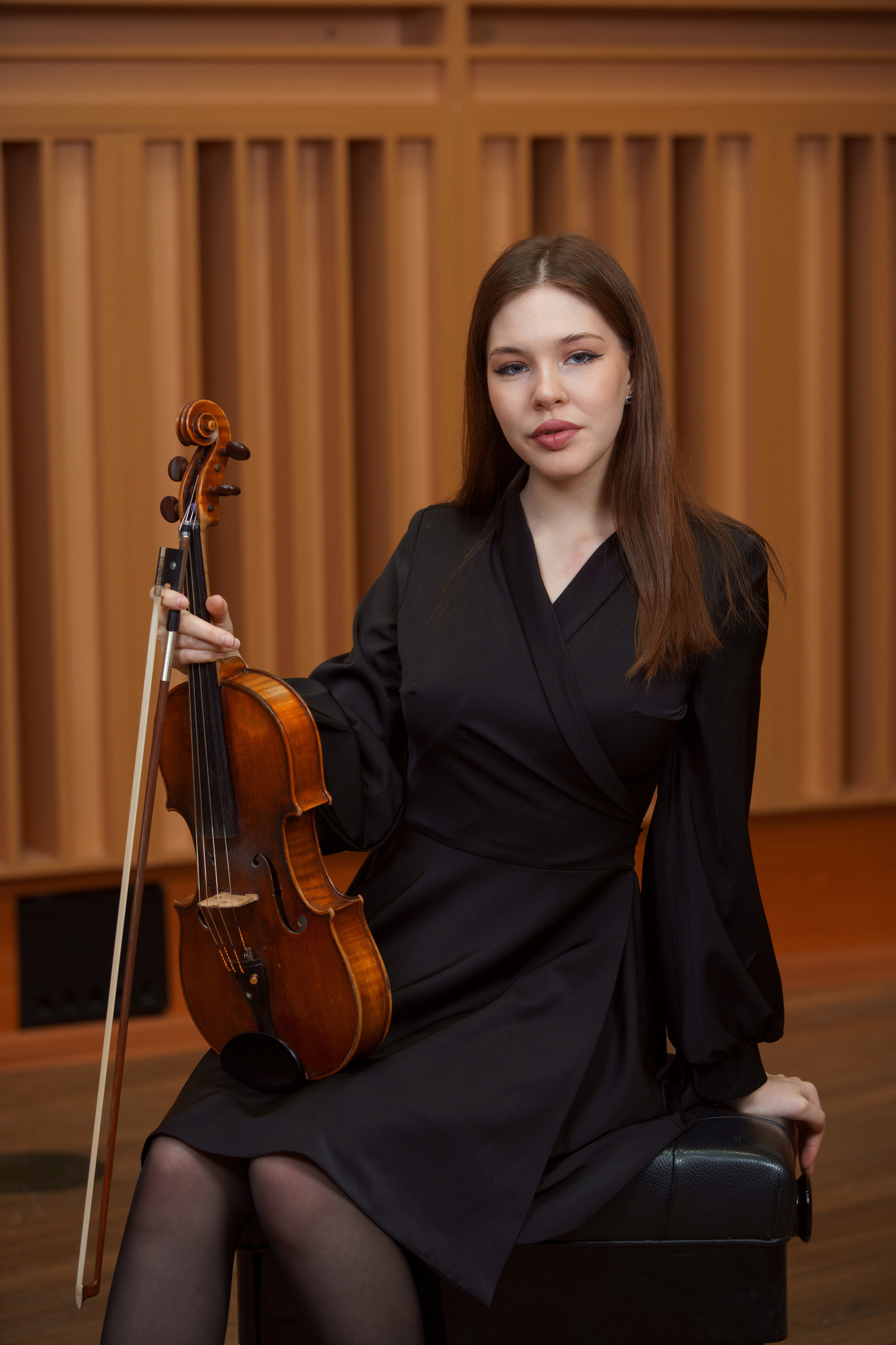 Фотоальбом для выпускников Новосибирской специальной музыкальной школы. Фотомастерская Воробьевых