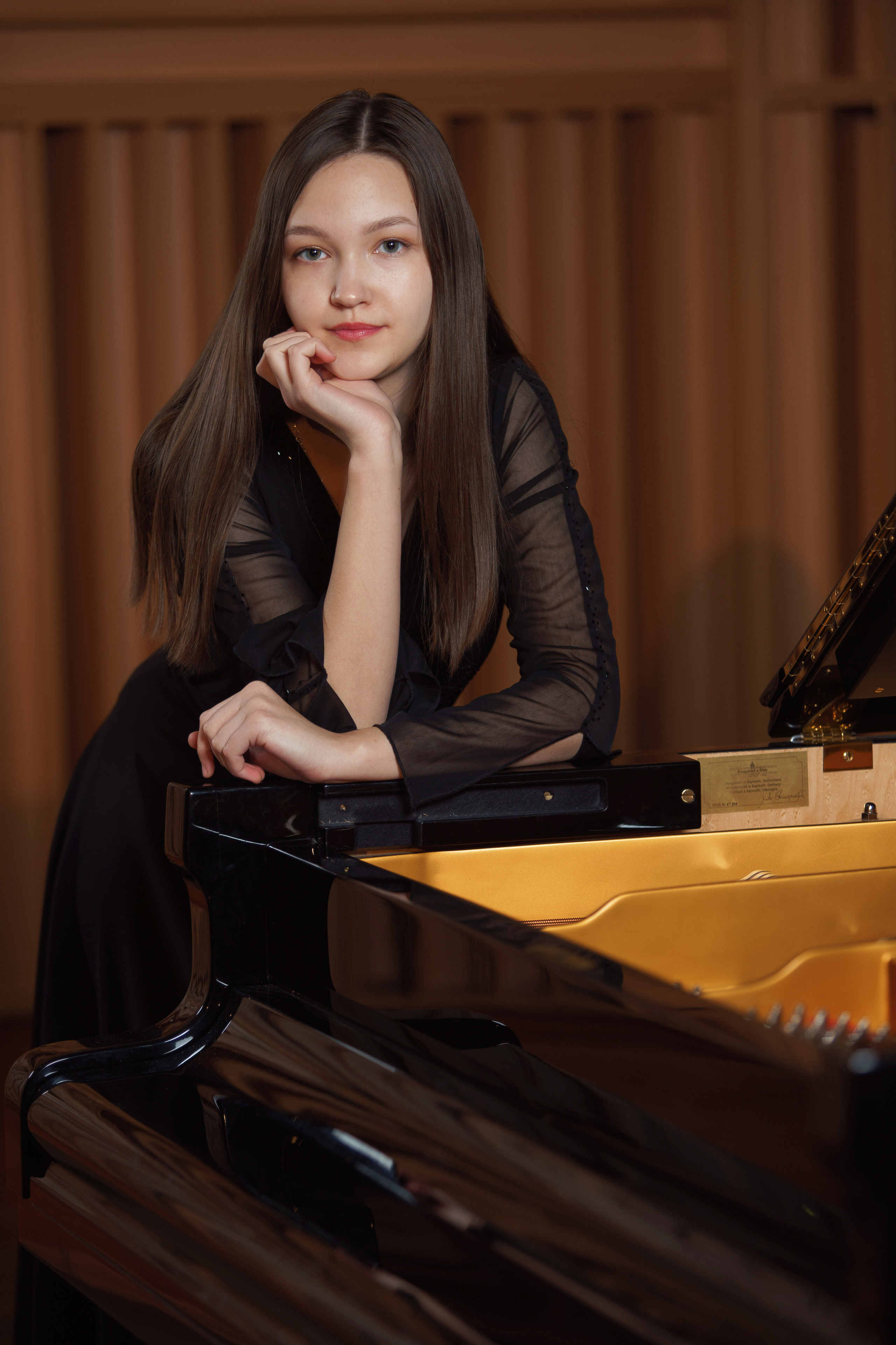 Фотоальбом для выпускников Новосибирской специальной музыкальной школы. Фотомастерская Воробьевых