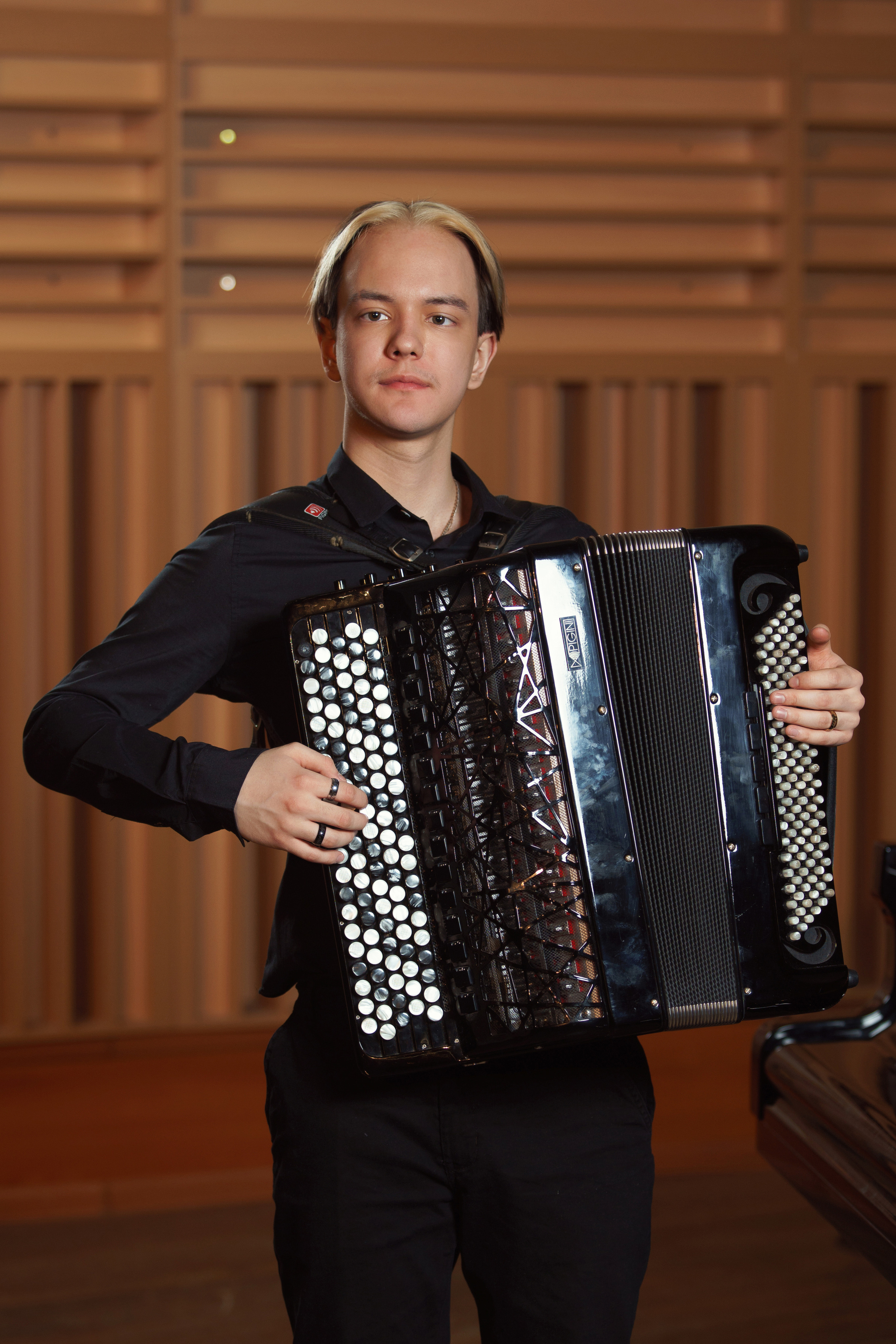 Фотоальбом для выпускников Новосибирской специальной музыкальной школы. Фотомастерская Воробьевых