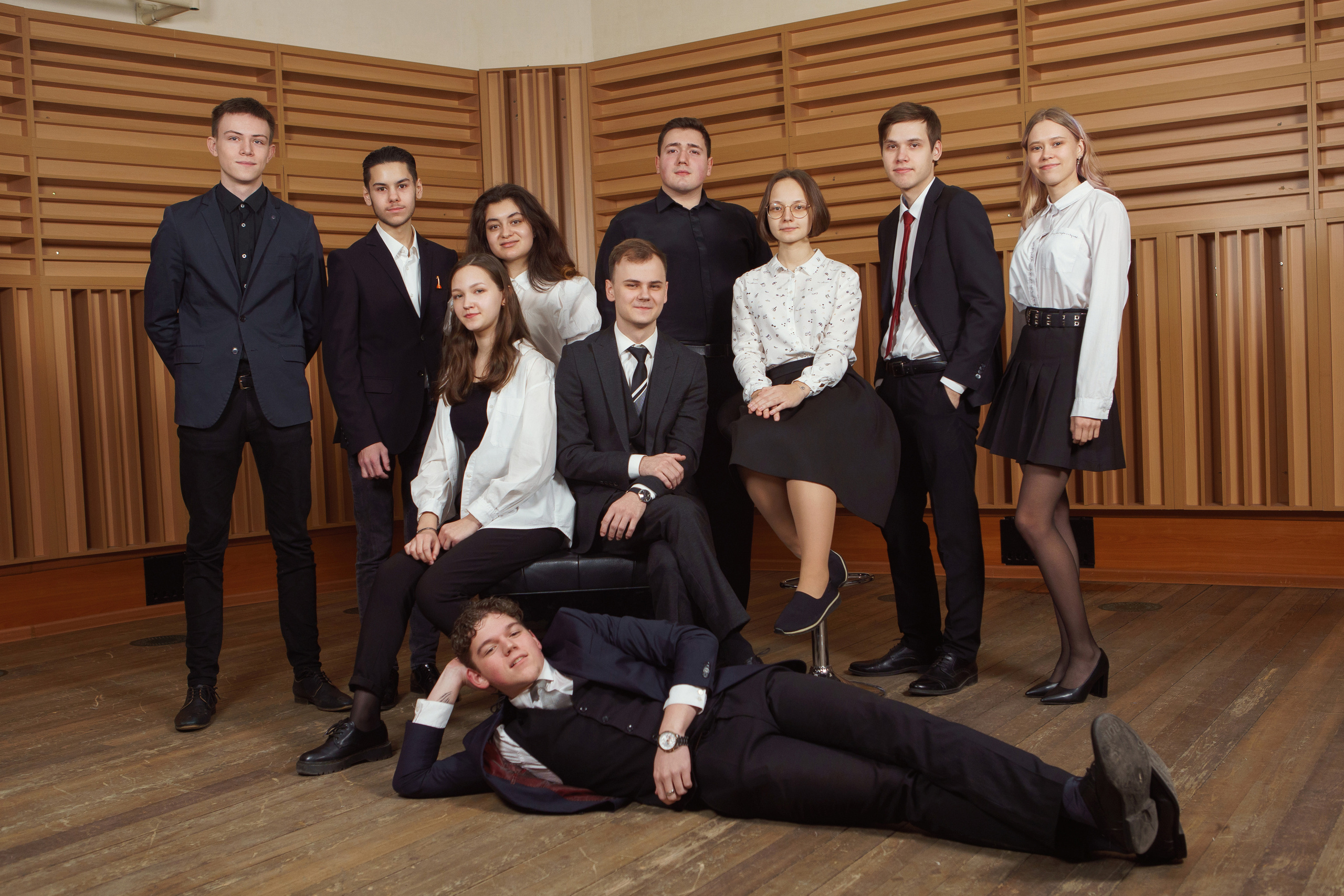 Фотоальбом для выпускников Новосибирской специальной музыкальной школы. Фотомастерская Воробьевых