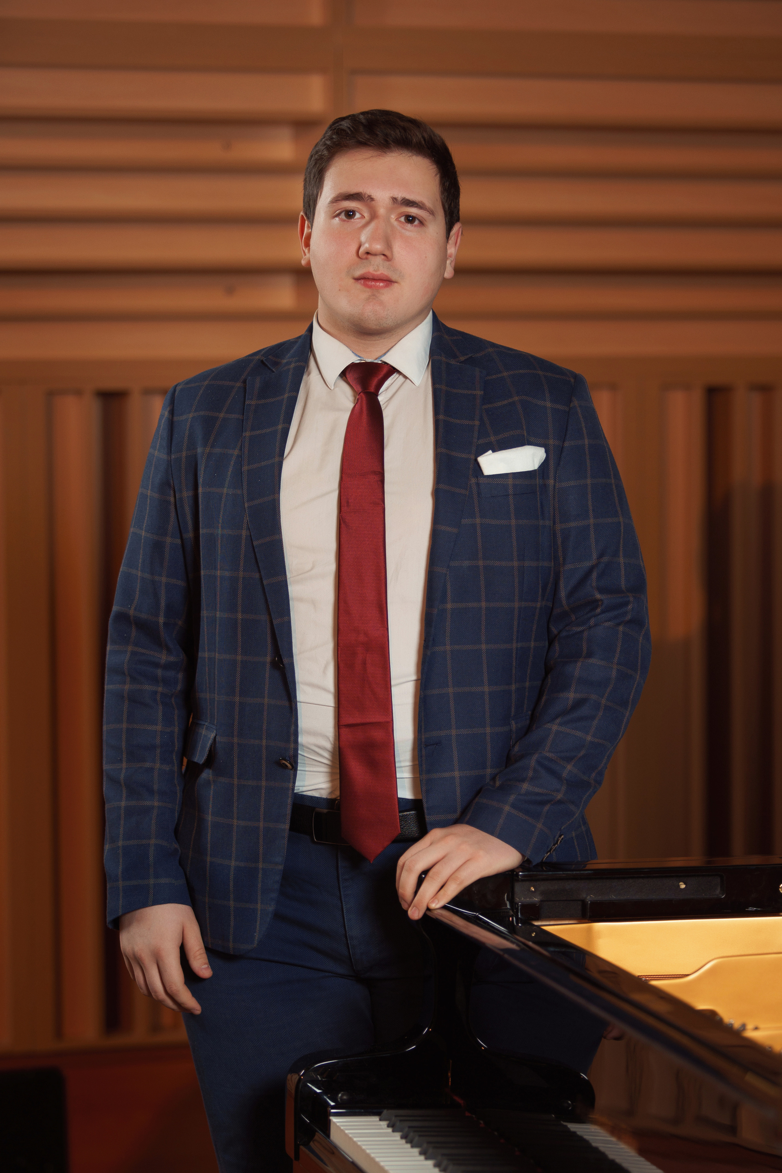 Фотоальбом для выпускников Новосибирской специальной музыкальной школы. Фотомастерская Воробьевых