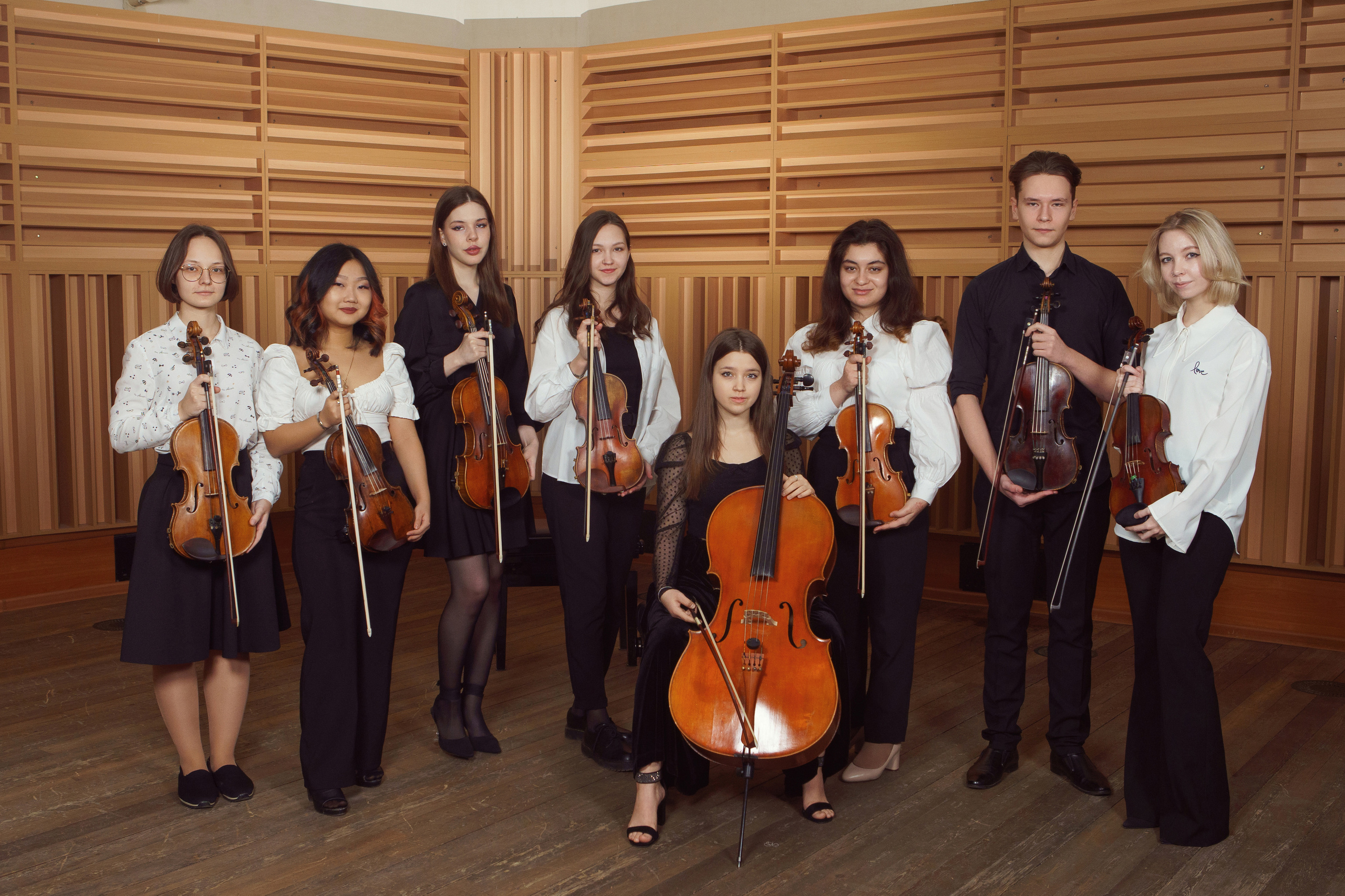 Фотоальбом для выпускников Новосибирской специальной музыкальной школы. Фотомастерская Воробьевых