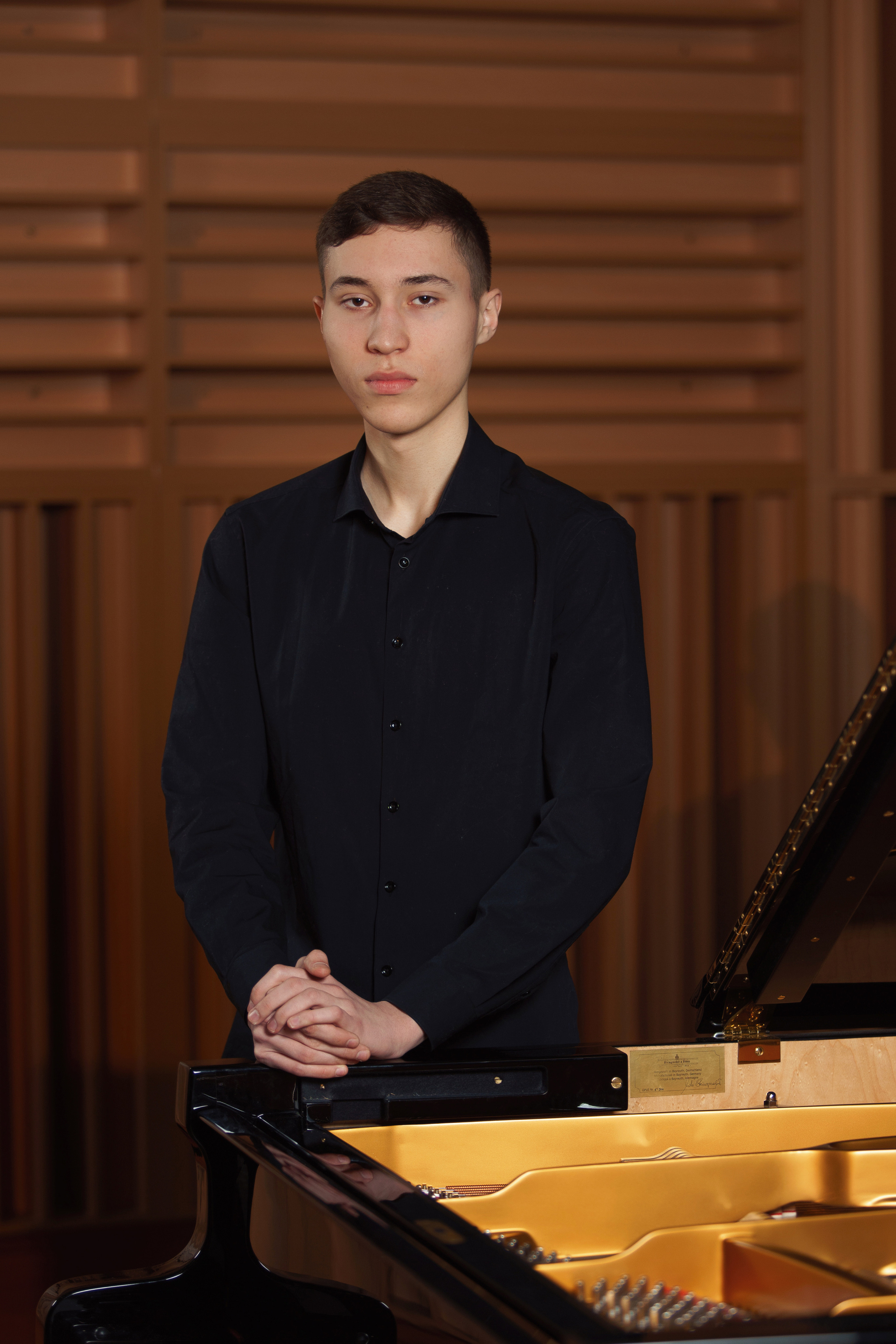 Фотоальбом для выпускников Новосибирской специальной музыкальной школы. Фотомастерская Воробьевых