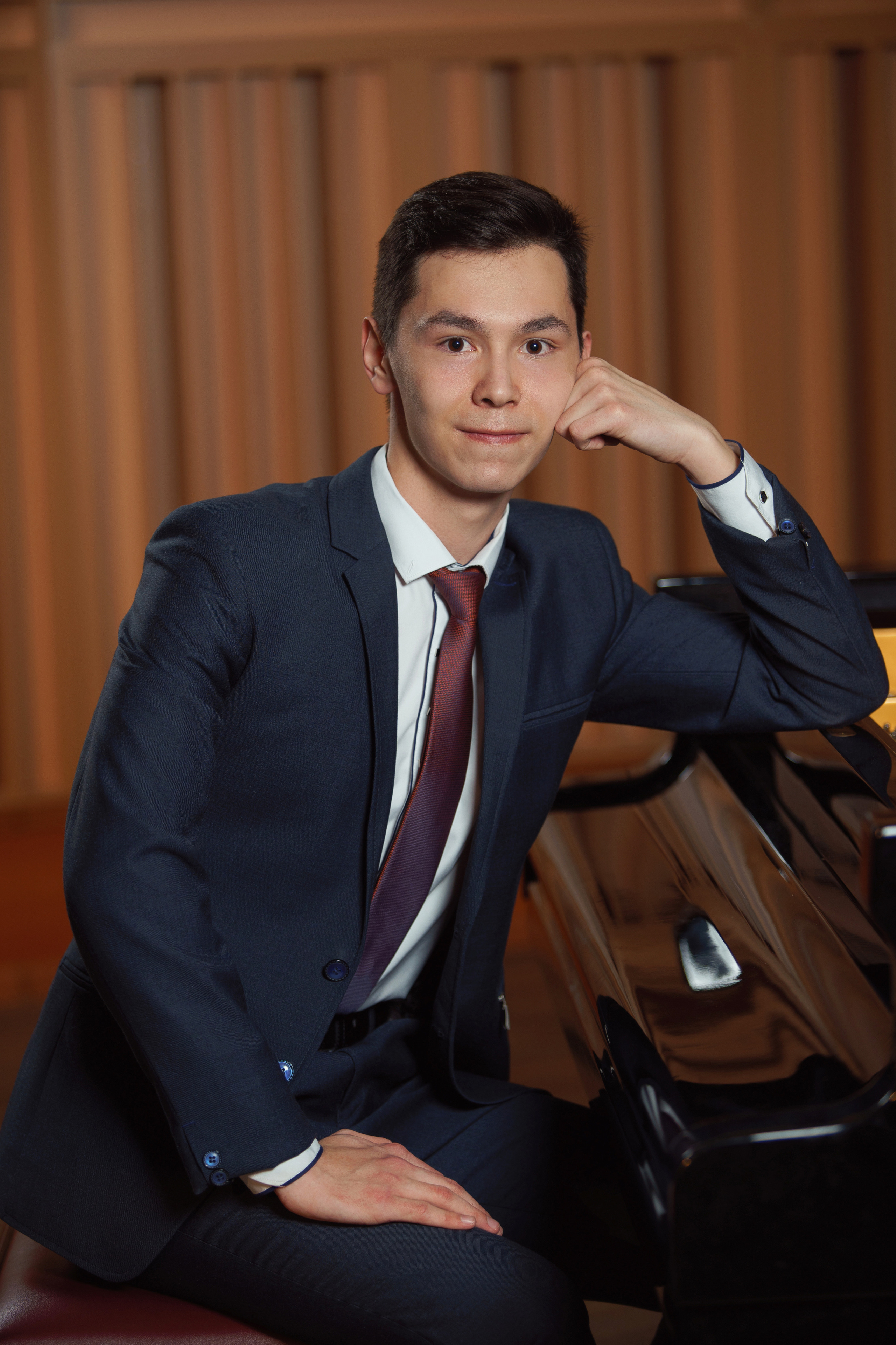 Фотоальбом для выпускников Новосибирской специальной музыкальной школы. Фотомастерская Воробьевых