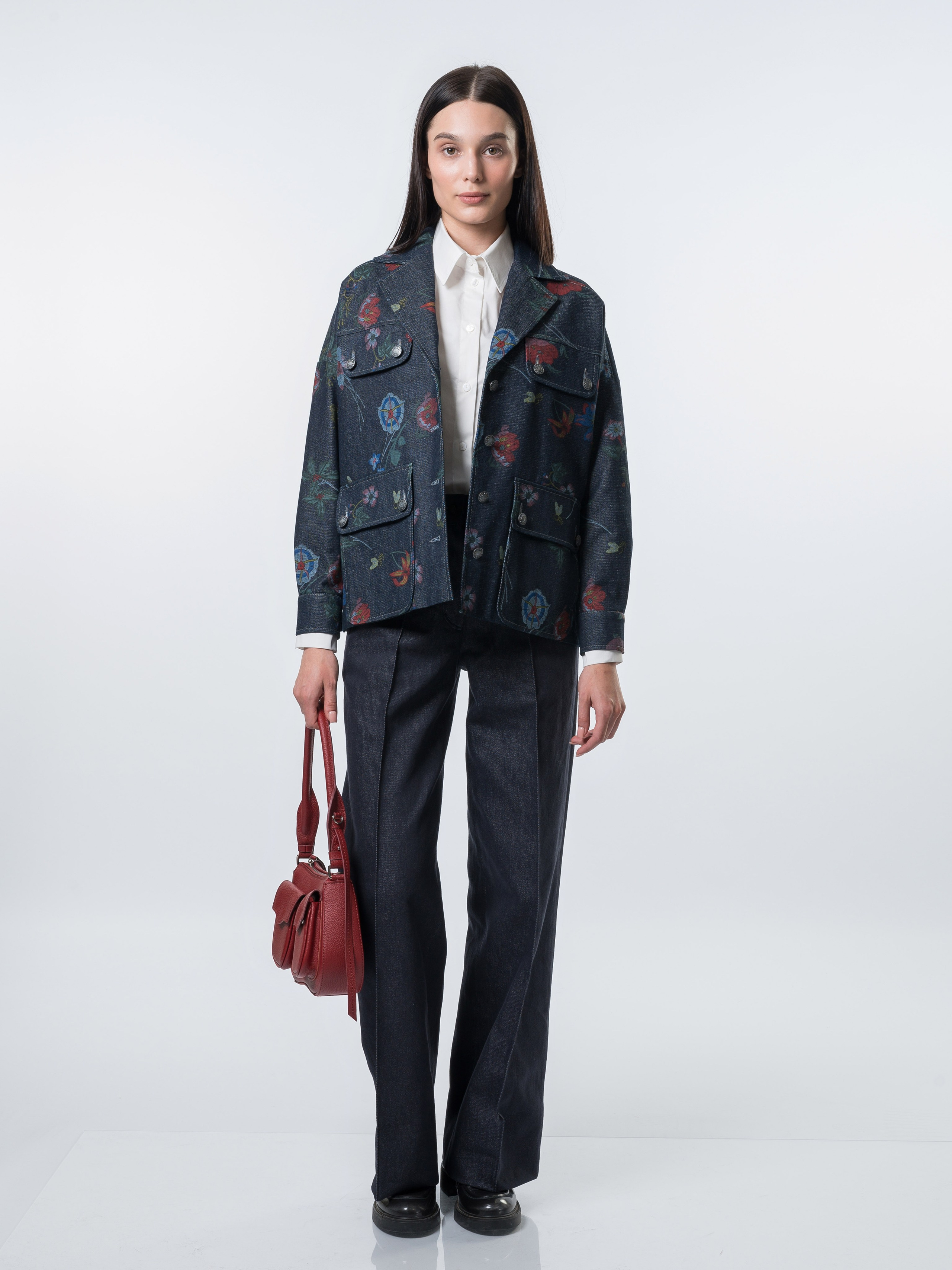 МОДЕЛЬ АЛИСА. Студия рекламной и предметной съемки товаров WELKO Studio