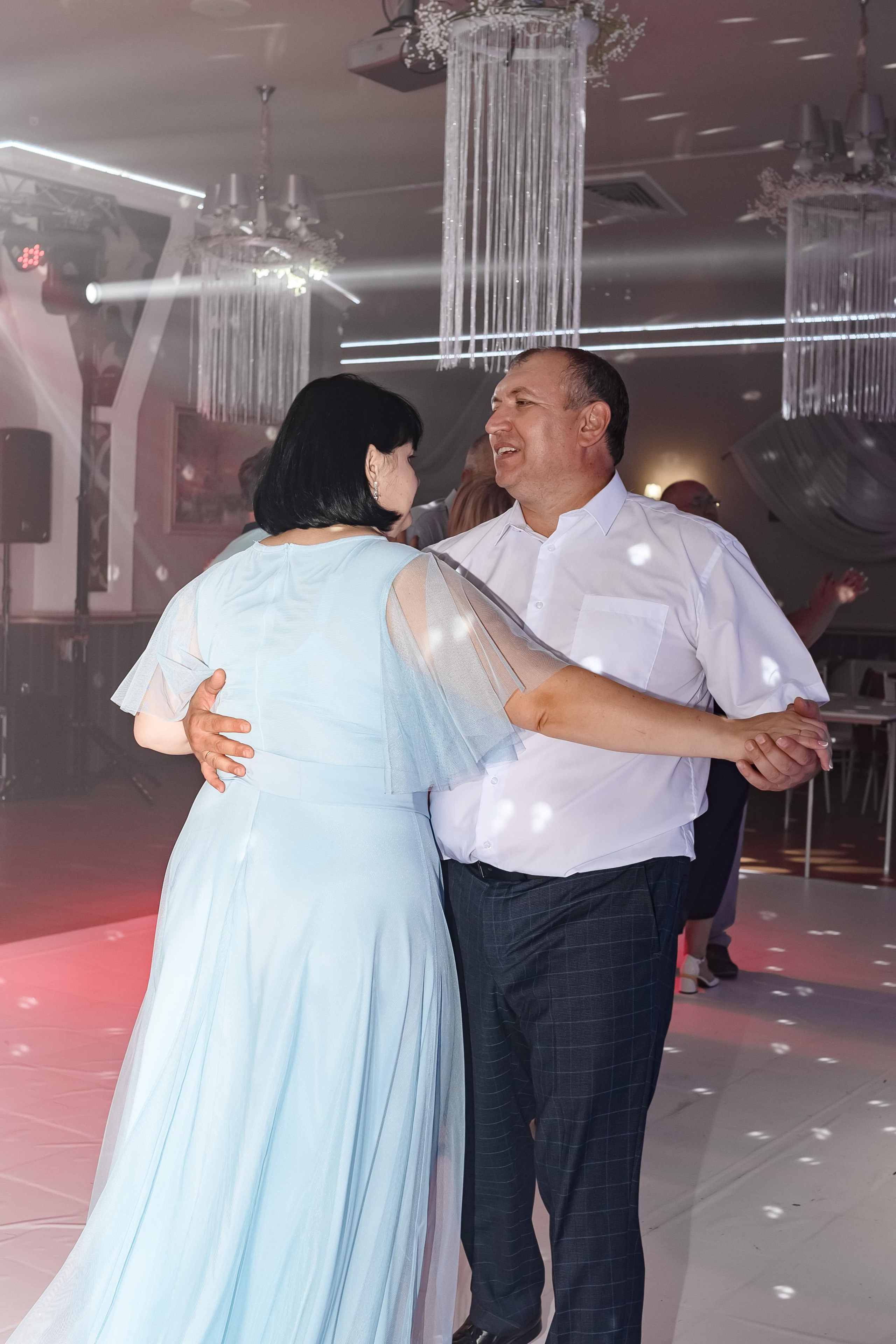 Свадьба, полный день. Юлия Басня семейный и свадебный фотограф в Донецке