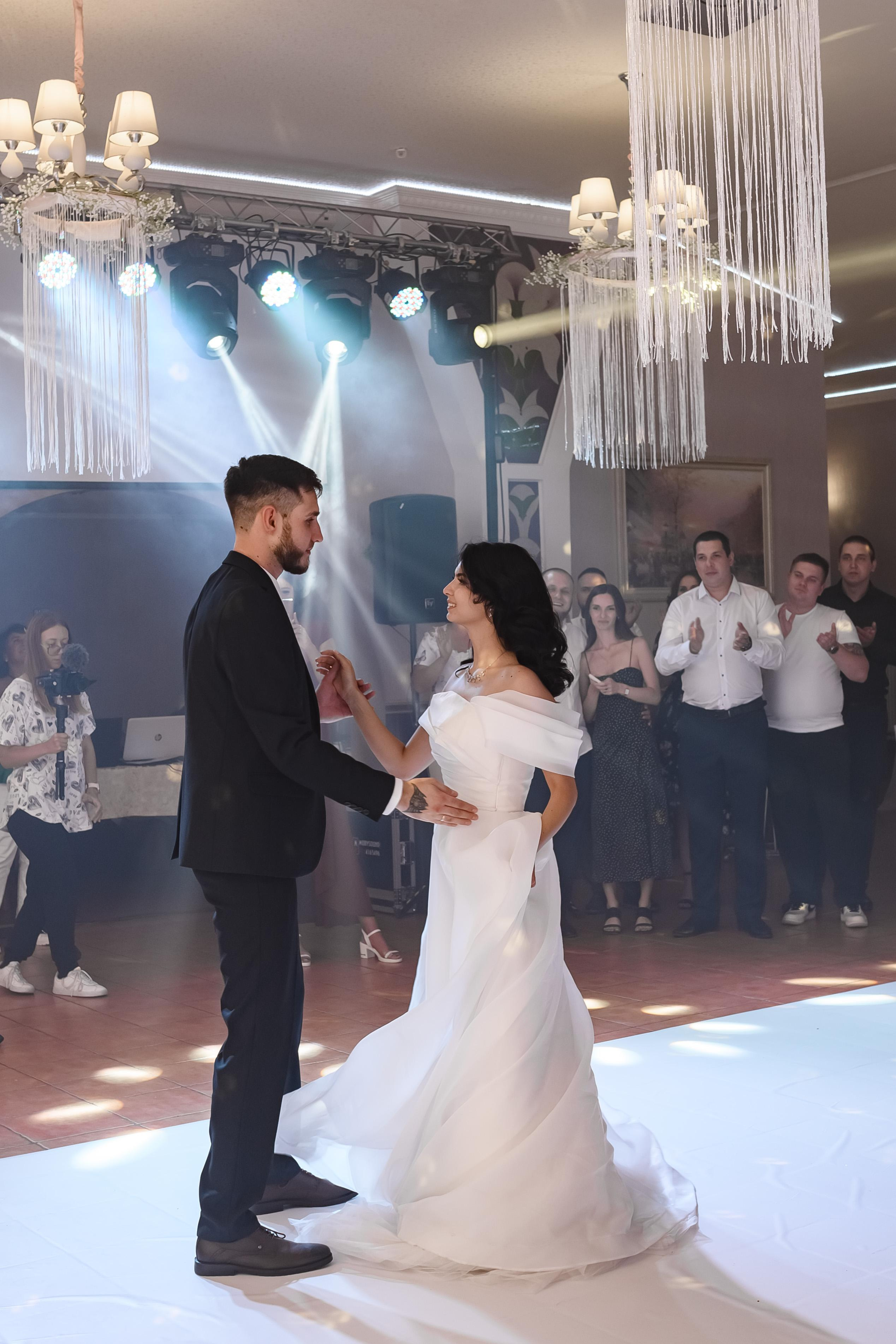 Свадьба, полный день. Юлия Басня семейный и свадебный фотограф в Донецке