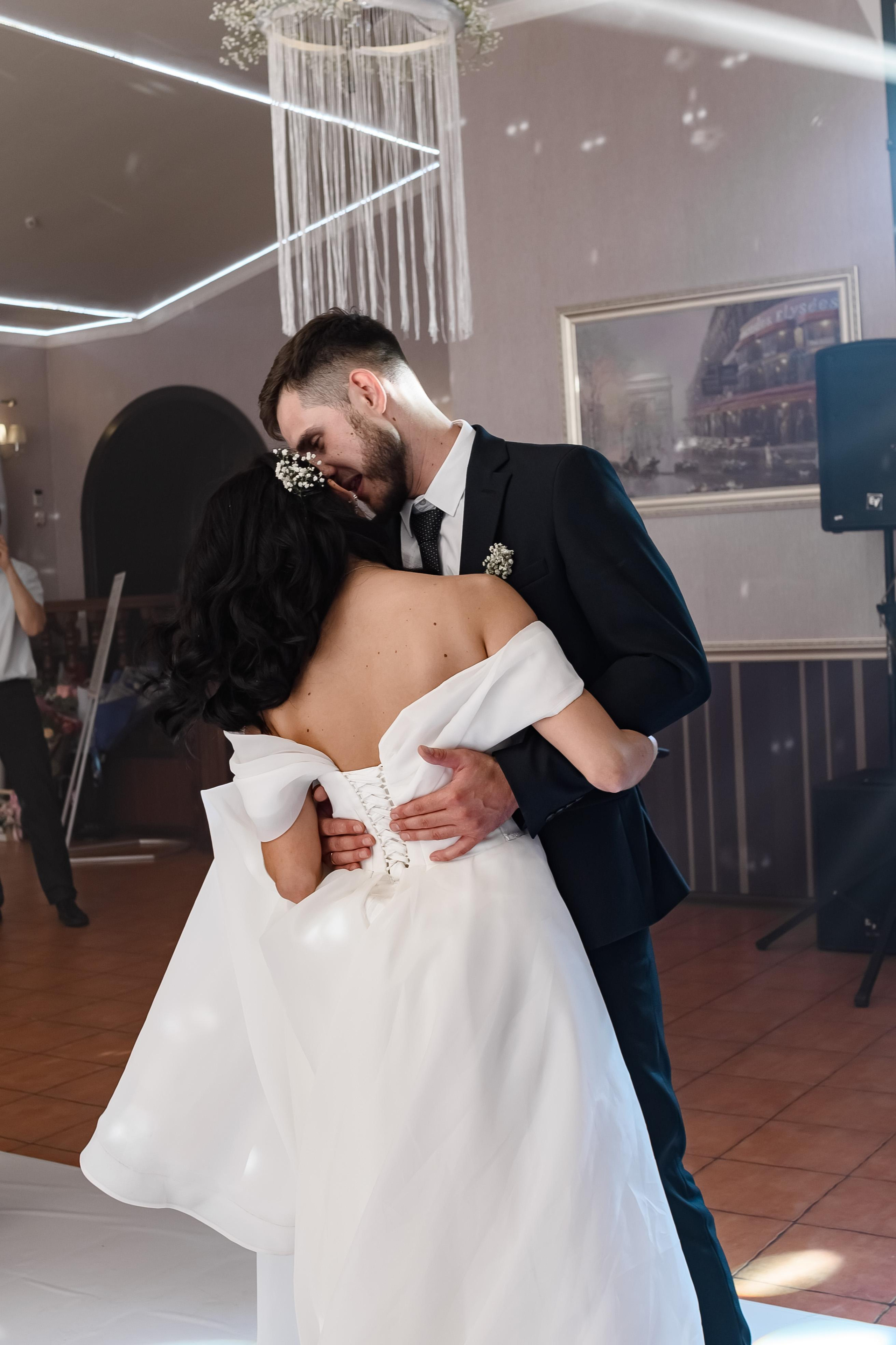 Свадьба, полный день. Юлия Басня семейный и свадебный фотограф в Донецке