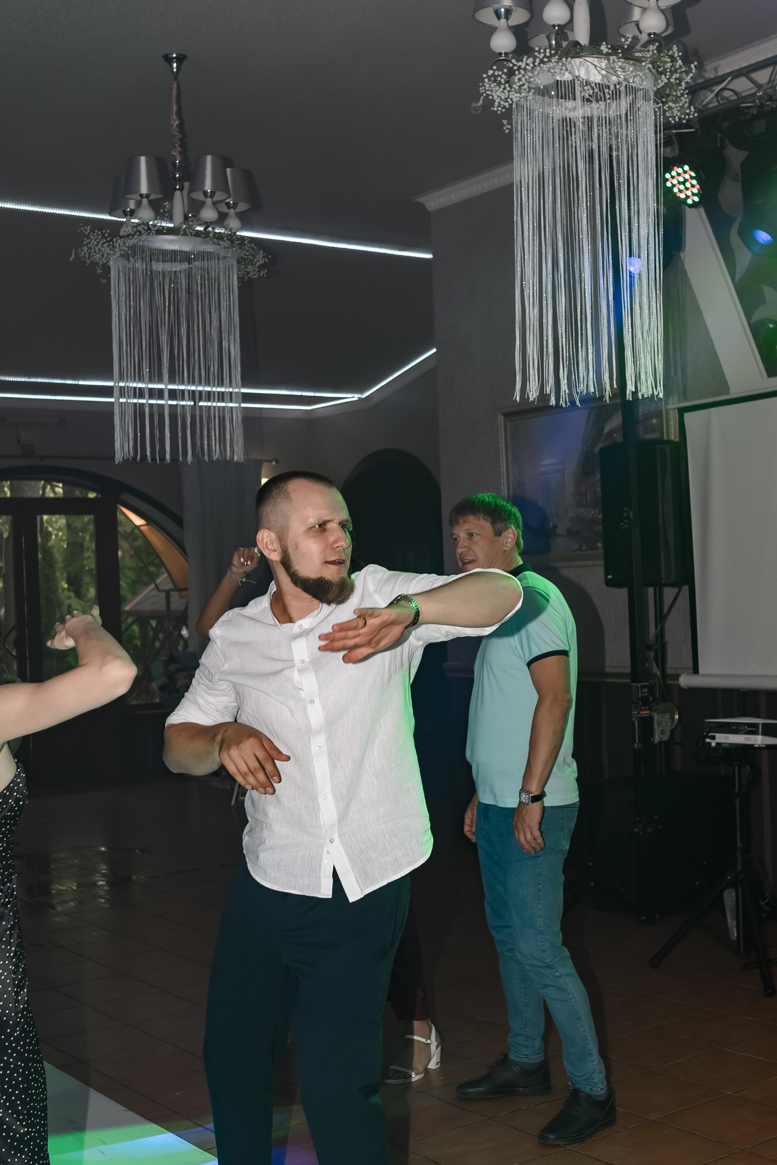 Свадьба, полный день. Юлия Басня семейный и свадебный фотограф в Донецке