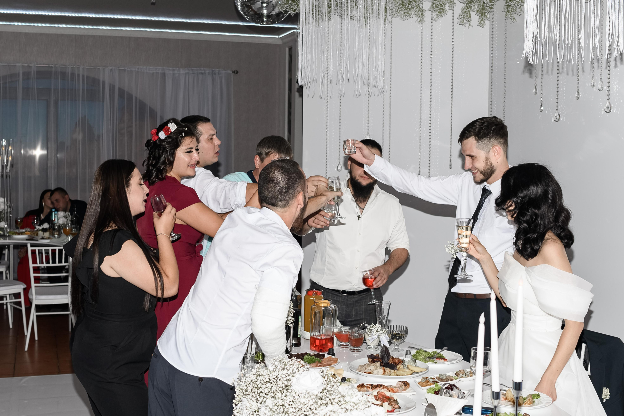 Свадьба, полный день. Юлия Басня семейный и свадебный фотограф в Донецке