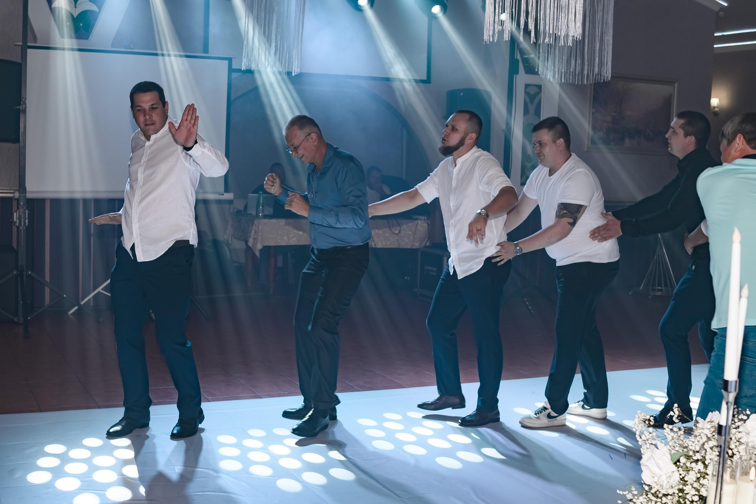 Свадьба, полный день. Юлия Басня семейный и свадебный фотограф в Донецке