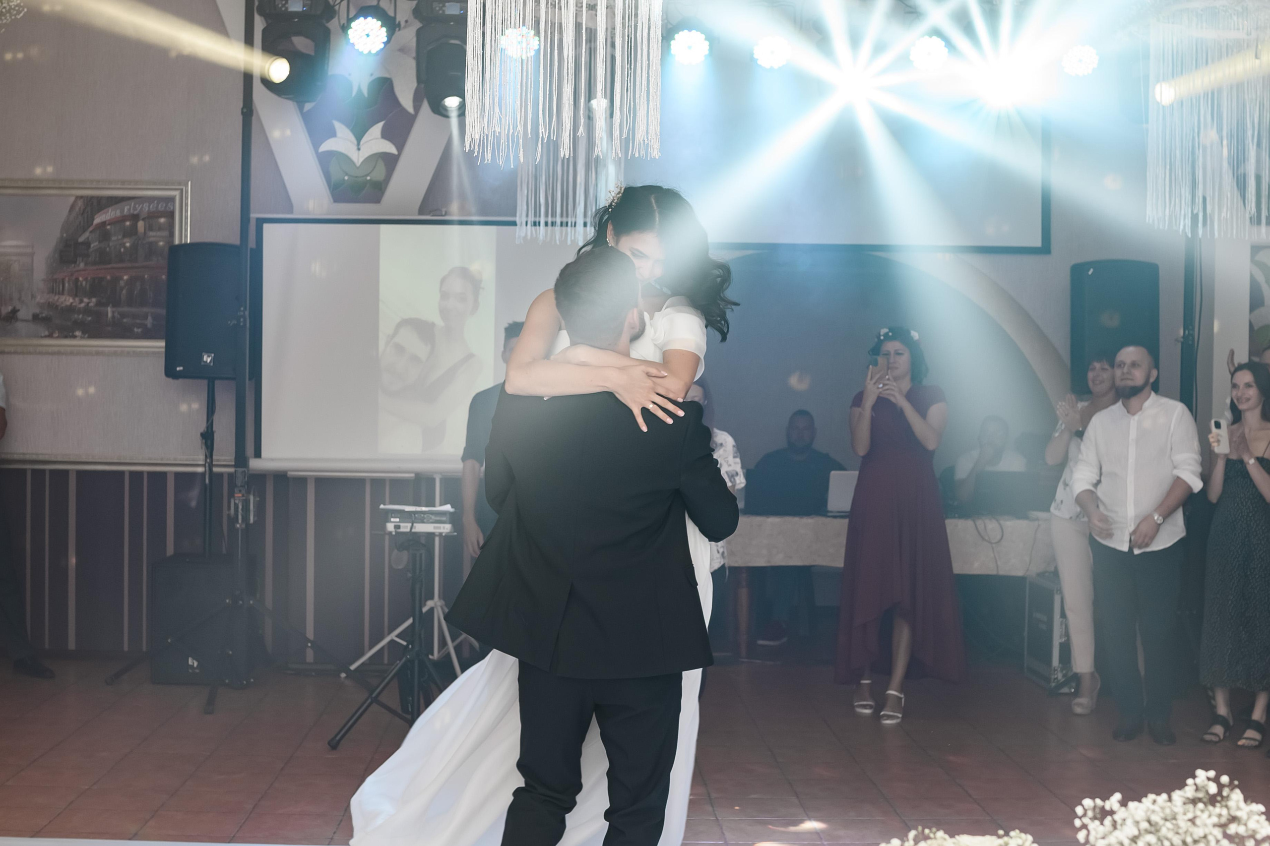 Свадьба, полный день. Юлия Басня семейный и свадебный фотограф в Донецке