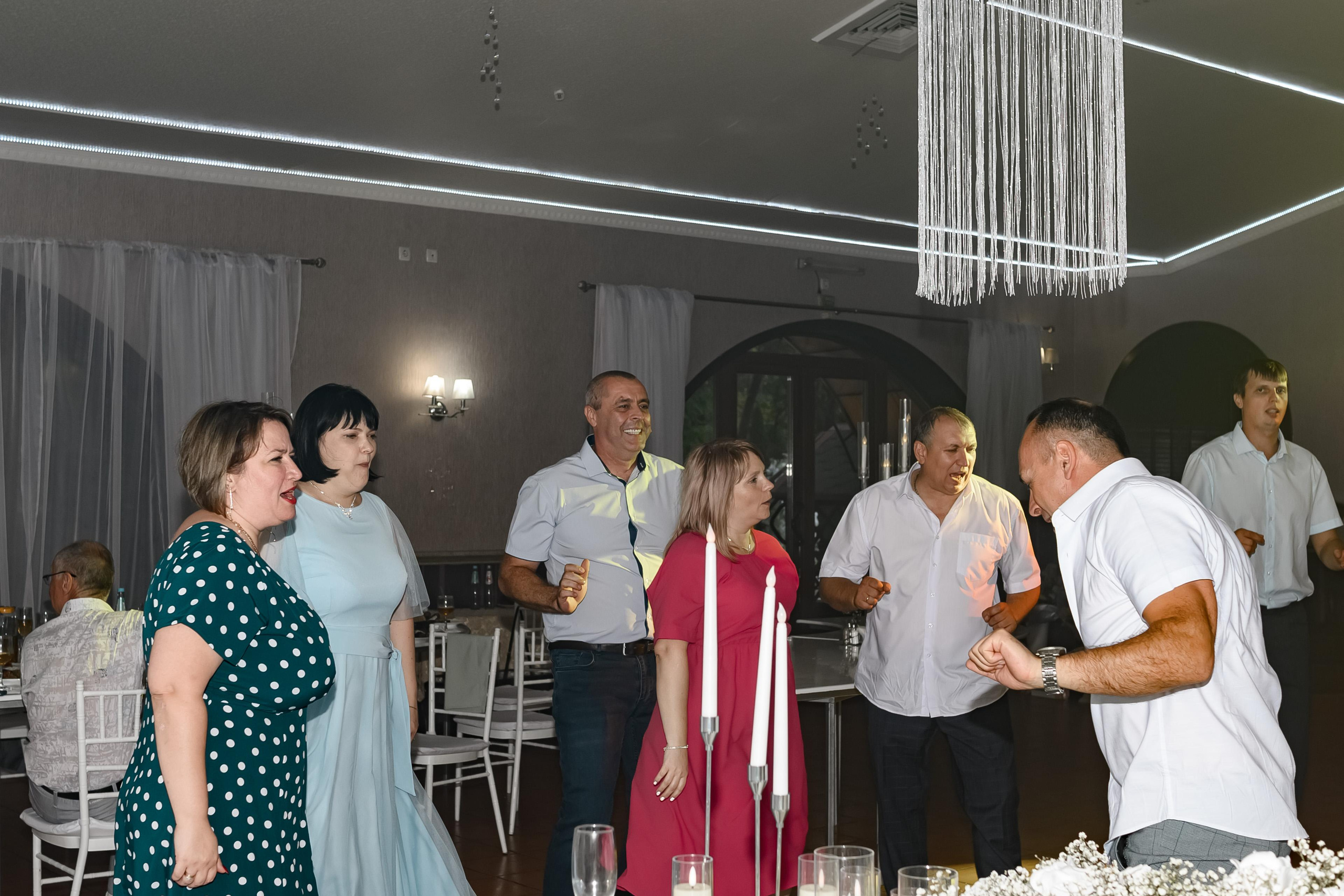 Свадьба, полный день. Юлия Басня семейный и свадебный фотограф в Донецке