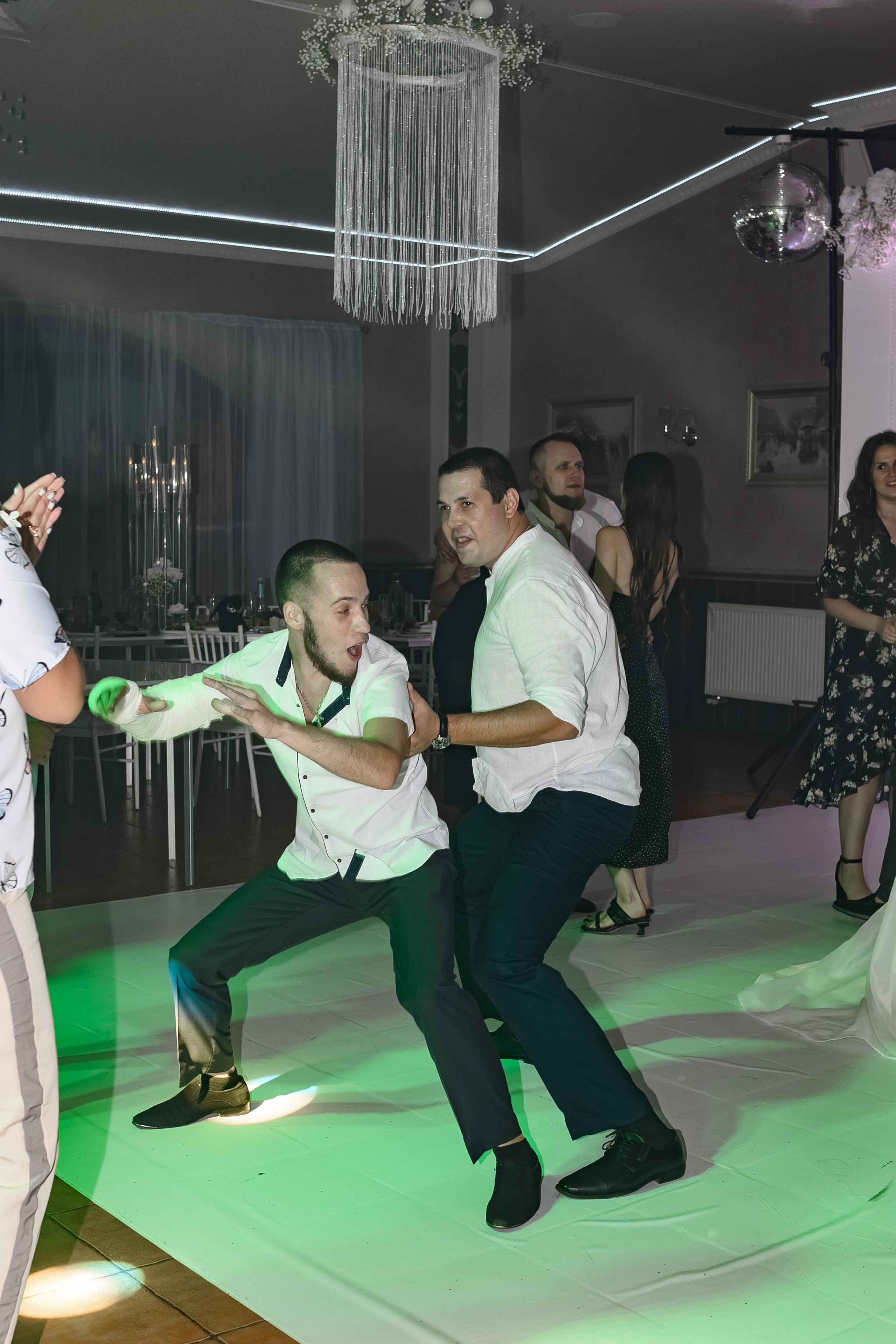 Свадьба, полный день. Юлия Басня семейный и свадебный фотограф в Донецке