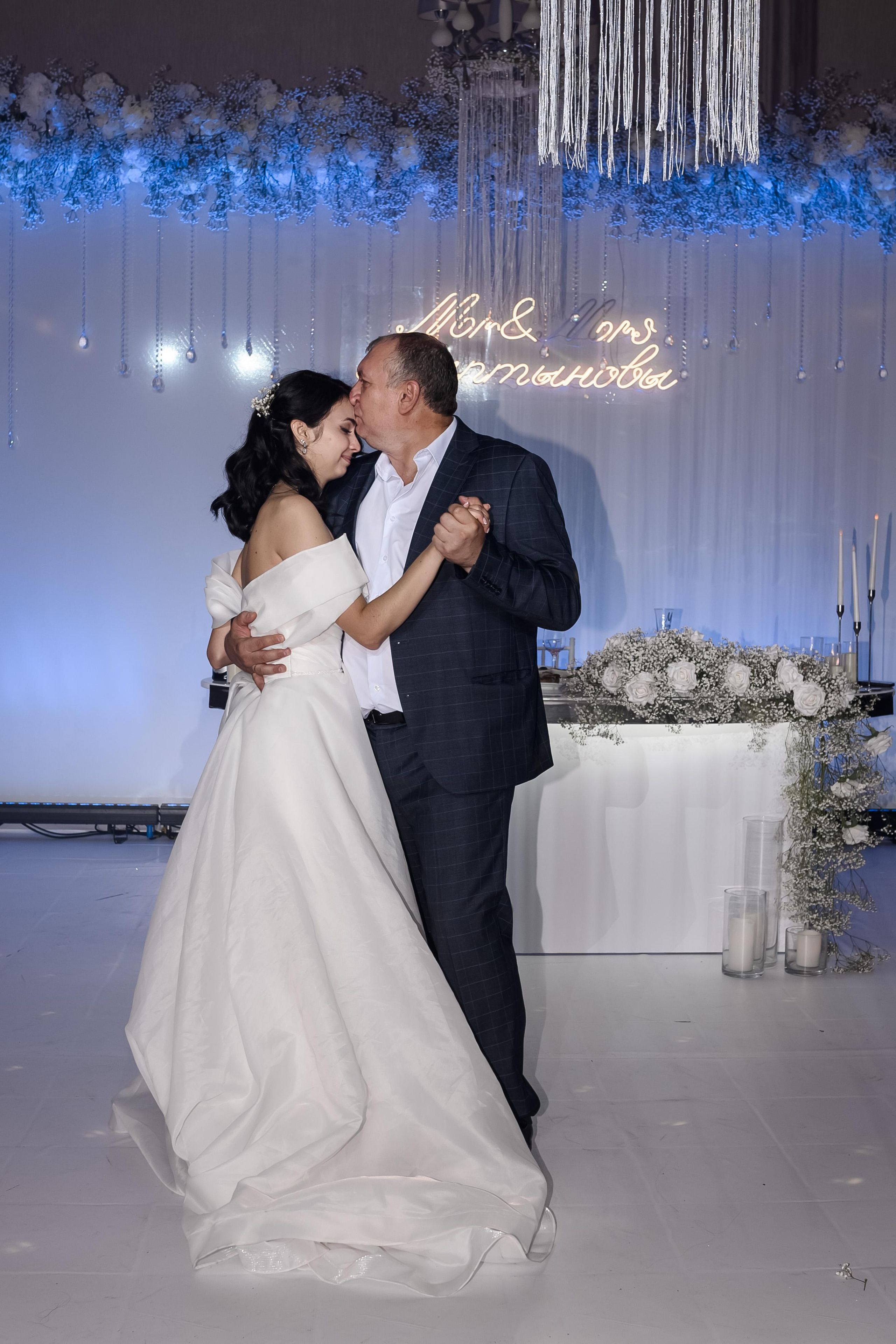 Свадьба, полный день. Юлия Басня семейный и свадебный фотограф в Донецке