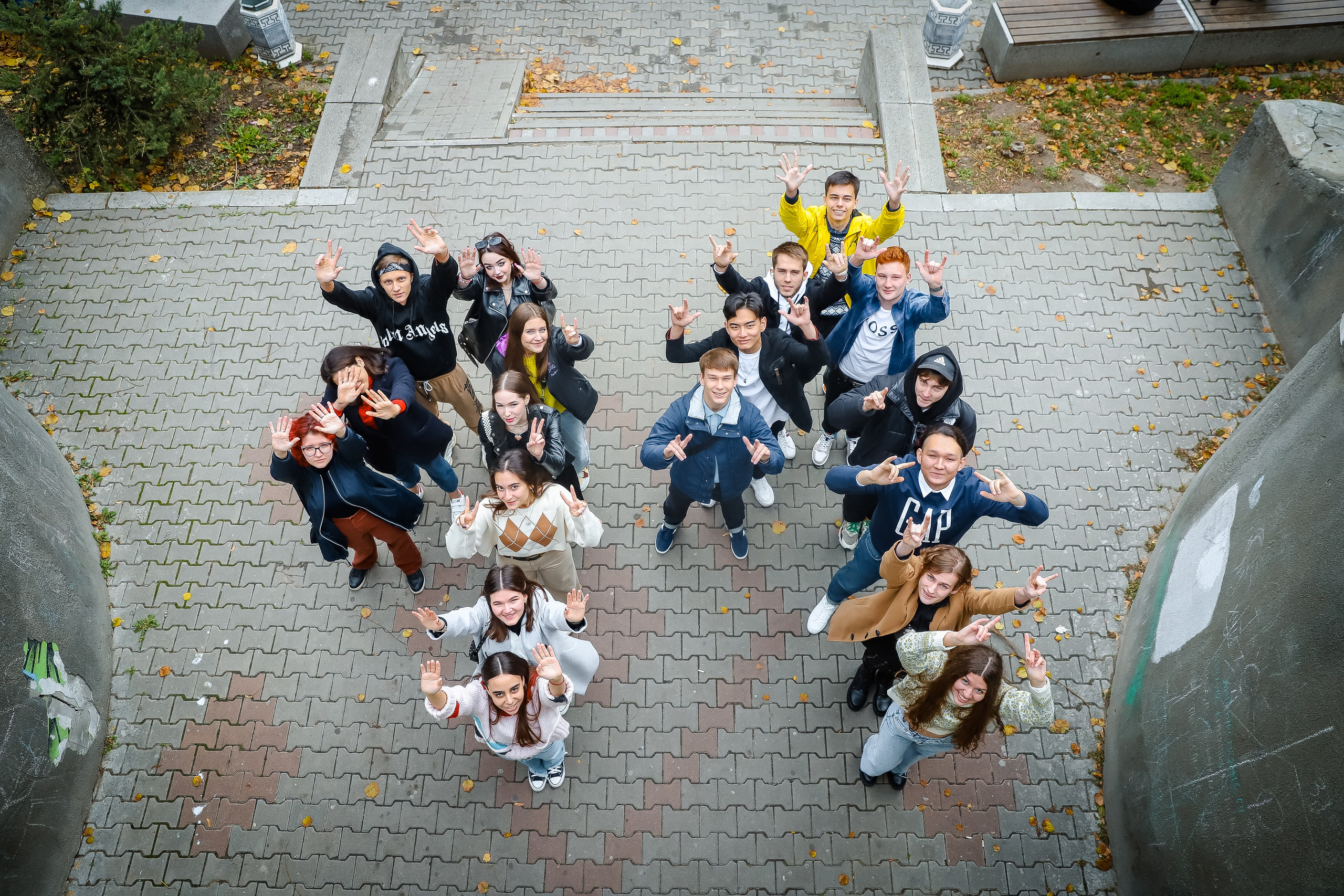 Фотосессия Школа 80 Класс 11А. Современные Выпускные Альбомы в Ростове-на-Дону