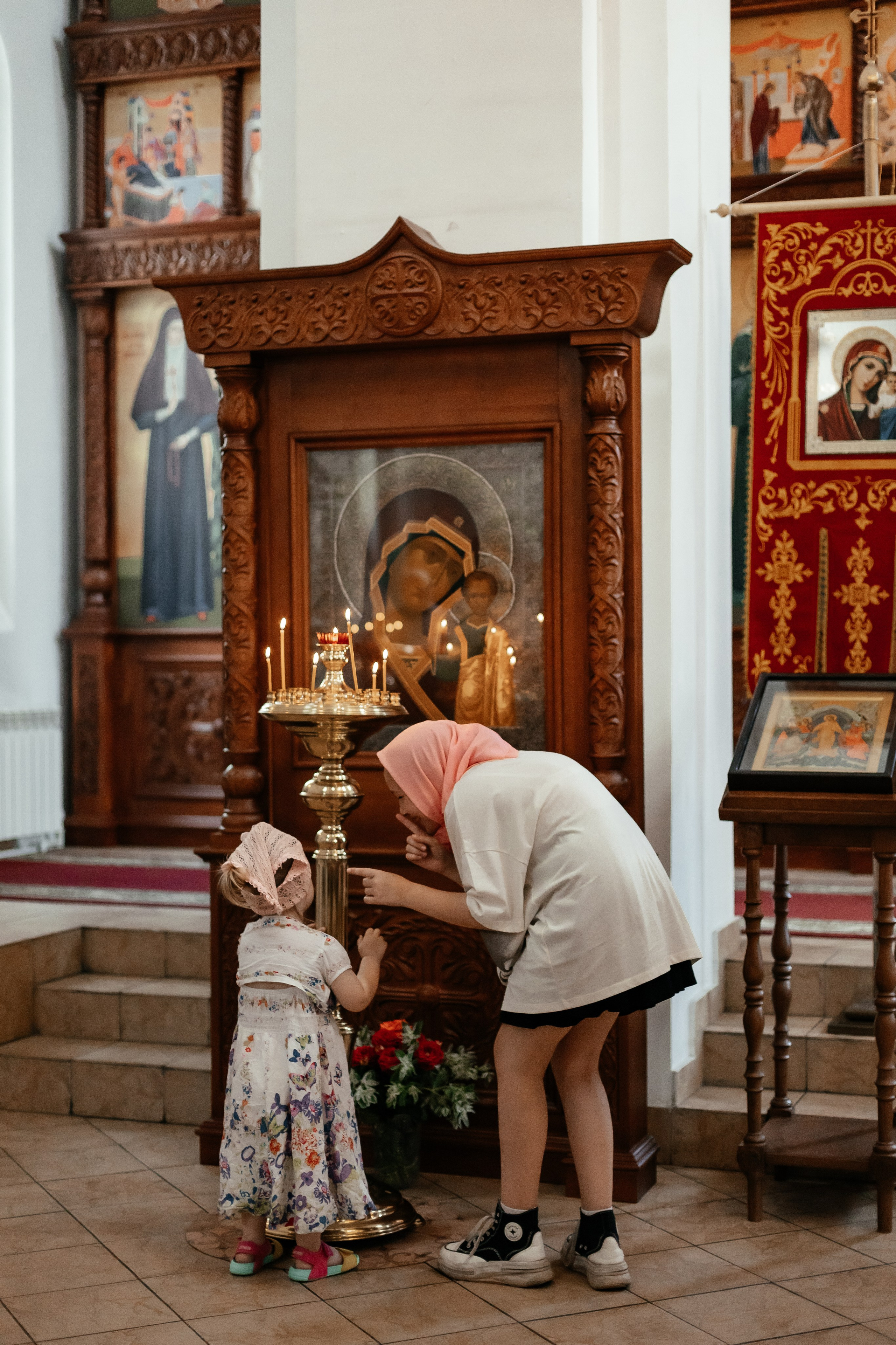 В Спасский храм принесен ковчег с мощами блгвв. кн. Петра и Февронии. Саратовское Северо-Западное благочиние