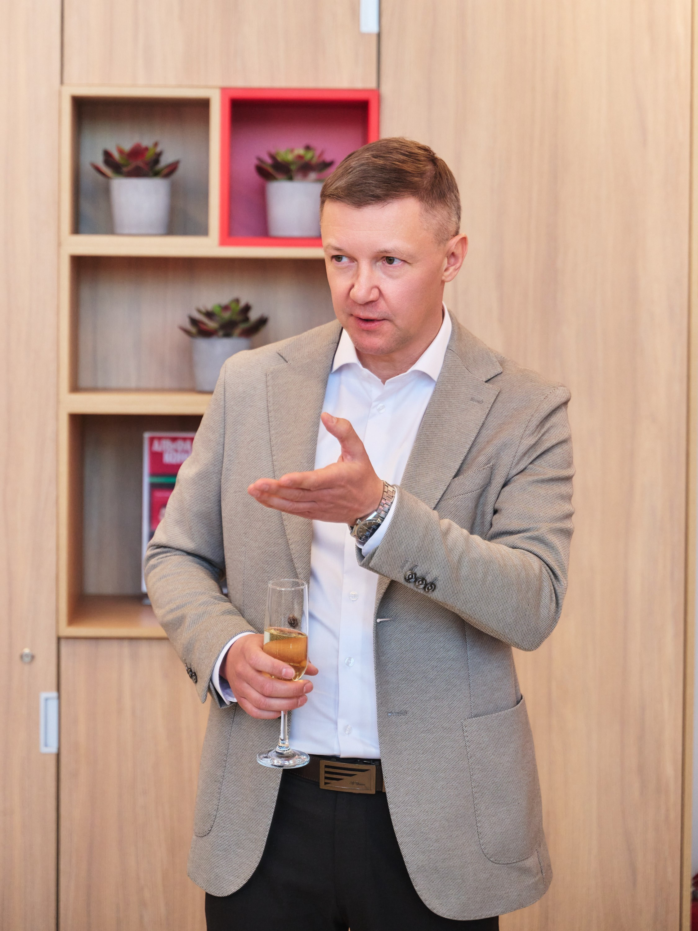 Альфа банк г. Иваново — открытие второго отделения. Фотограф в Иваново: Каталожная съемка одежды и постельного белья, Wildberries