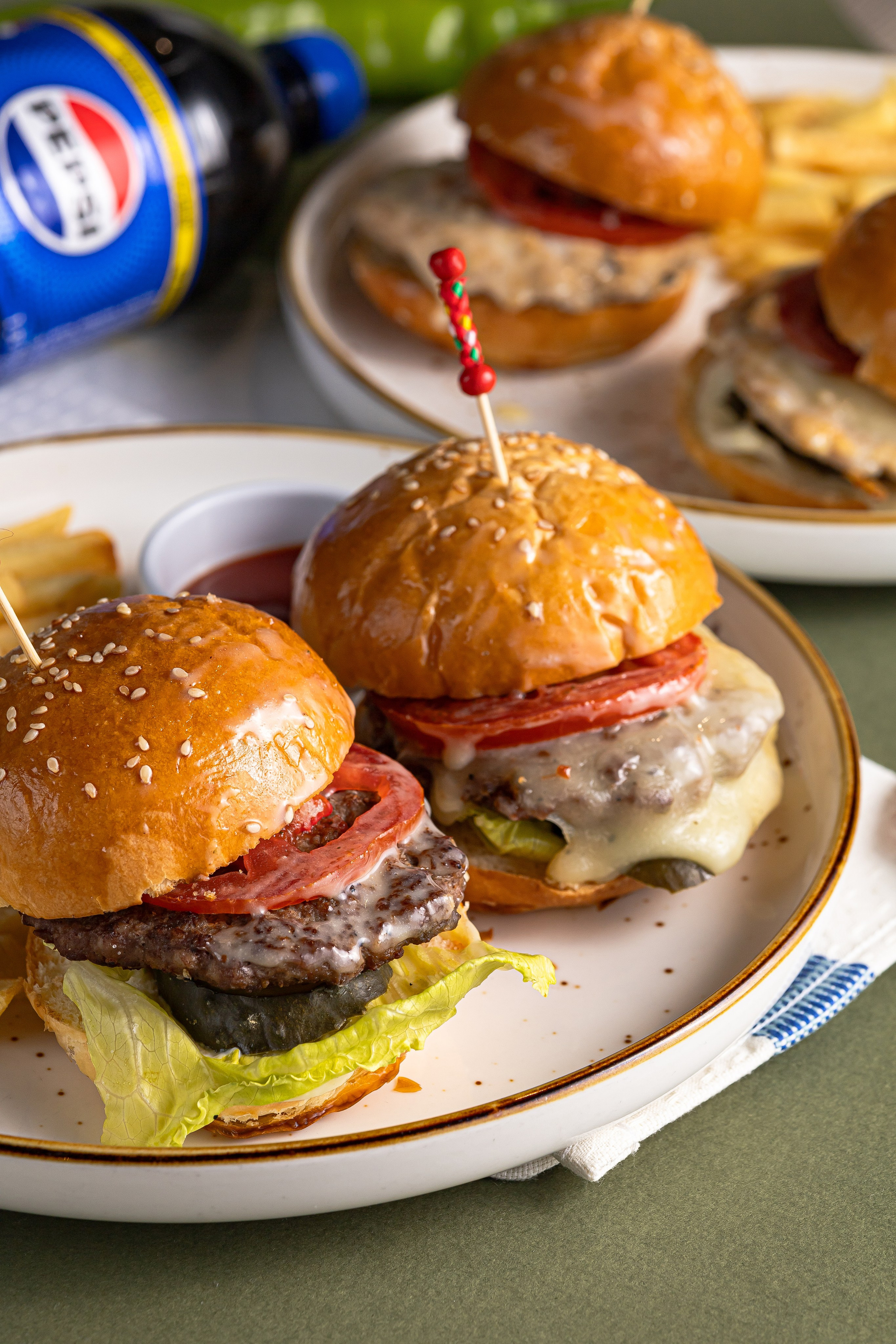 Фотосъемка блюд для социальных сетей кафе Базилик. Рекламный фуд фотограф и видеограф в Астане Алина Лысенко