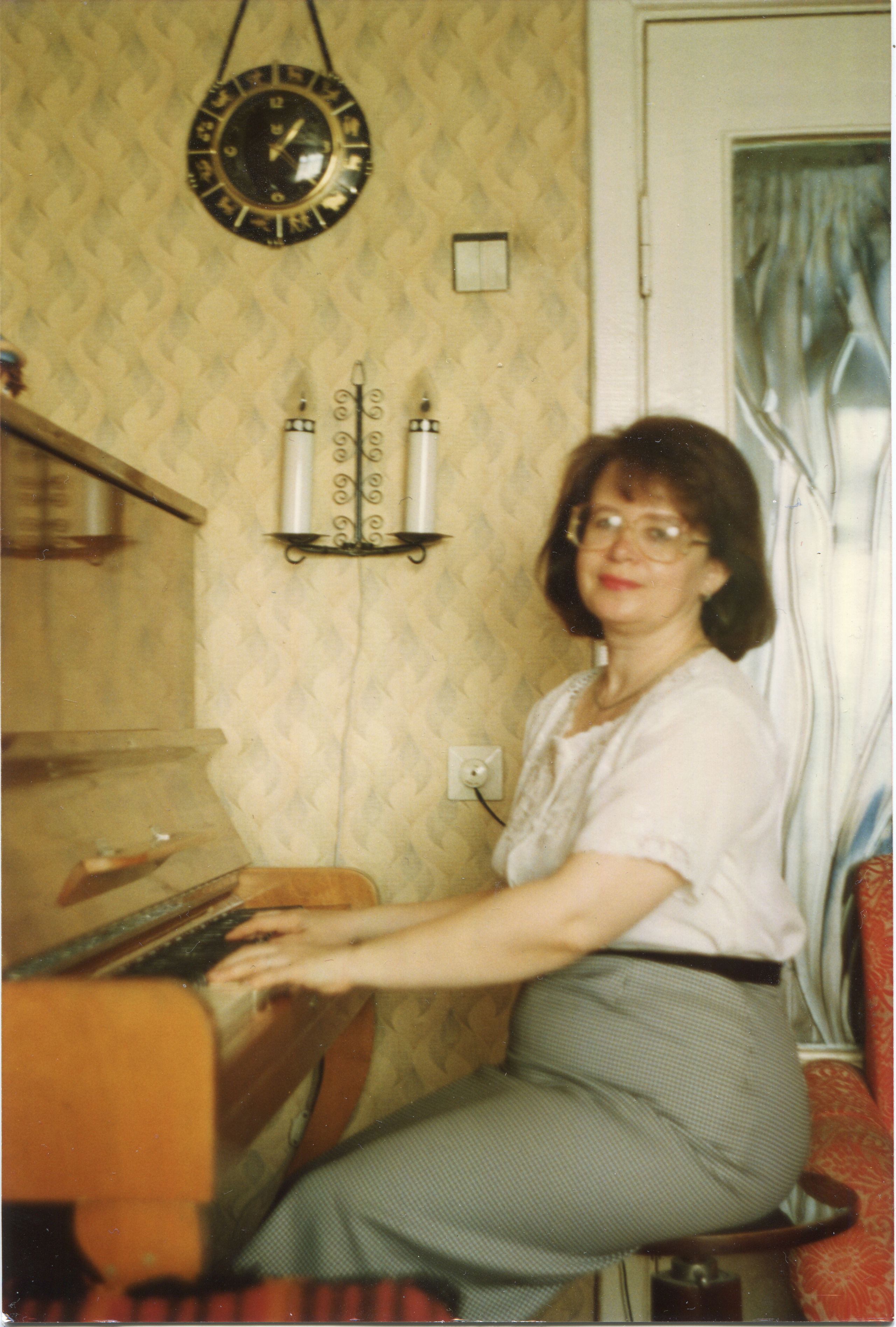 Нейросети идут по планете…. Фотограф в Туле Крупский АнДРей. Фотостудия «КАДР71» в Туле