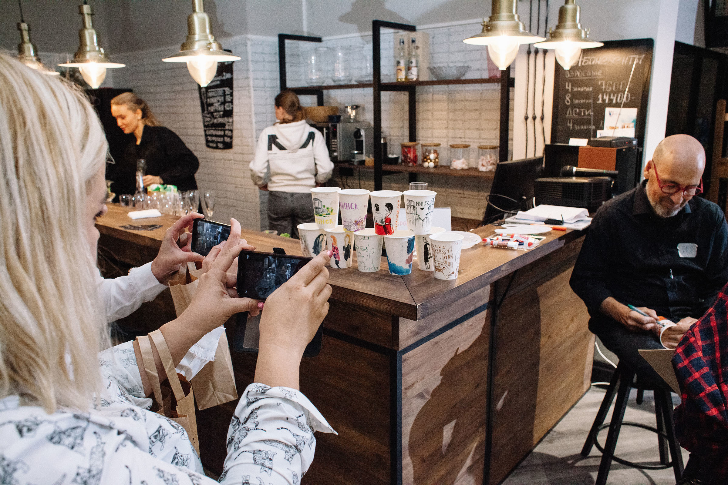 Первый слёт урбан скетчеров в Санкт-Петербурге  USKRussia 2019. Семейный и свадебный фотограф в Майкопе Михаил Мартиросян