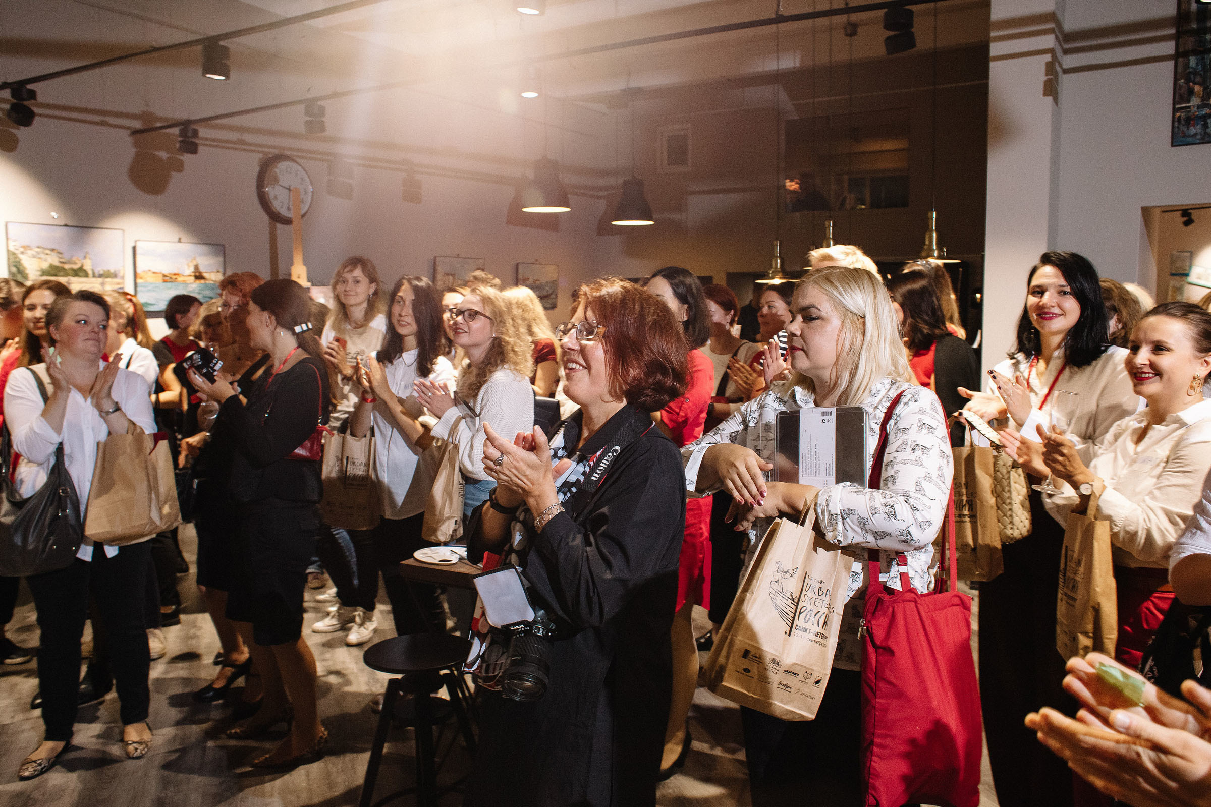 Первый слёт урбан скетчеров в Санкт-Петербурге  USKRussia 2019. Семейный и свадебный фотограф в Майкопе Михаил Мартиросян