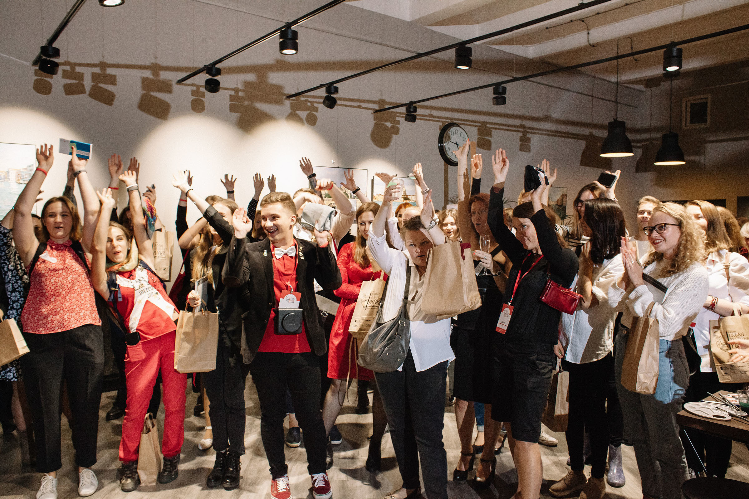 Первый слёт урбан скетчеров в Санкт-Петербурге  USKRussia 2019. Семейный и свадебный фотограф в Майкопе Михаил Мартиросян