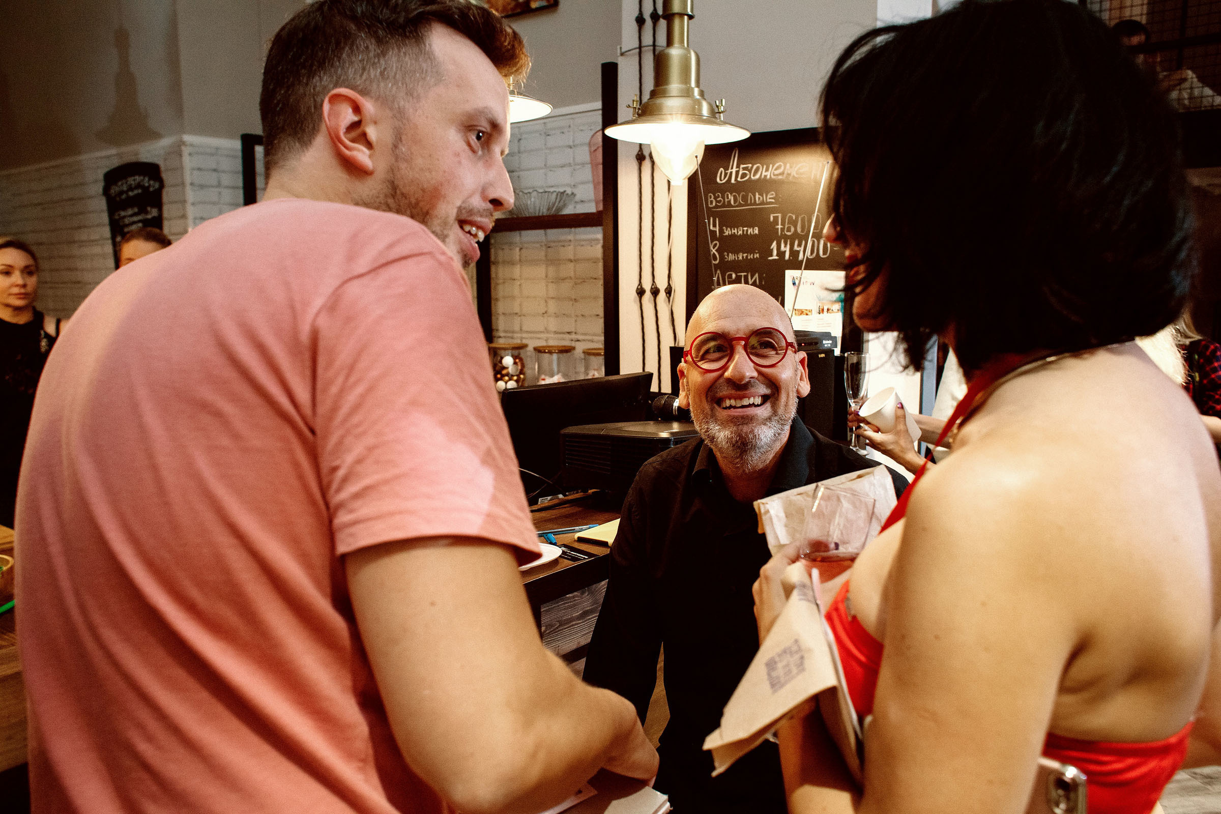 Первый слёт урбан скетчеров в Санкт-Петербурге  USKRussia 2019. Семейный и свадебный фотограф в Майкопе Михаил Мартиросян