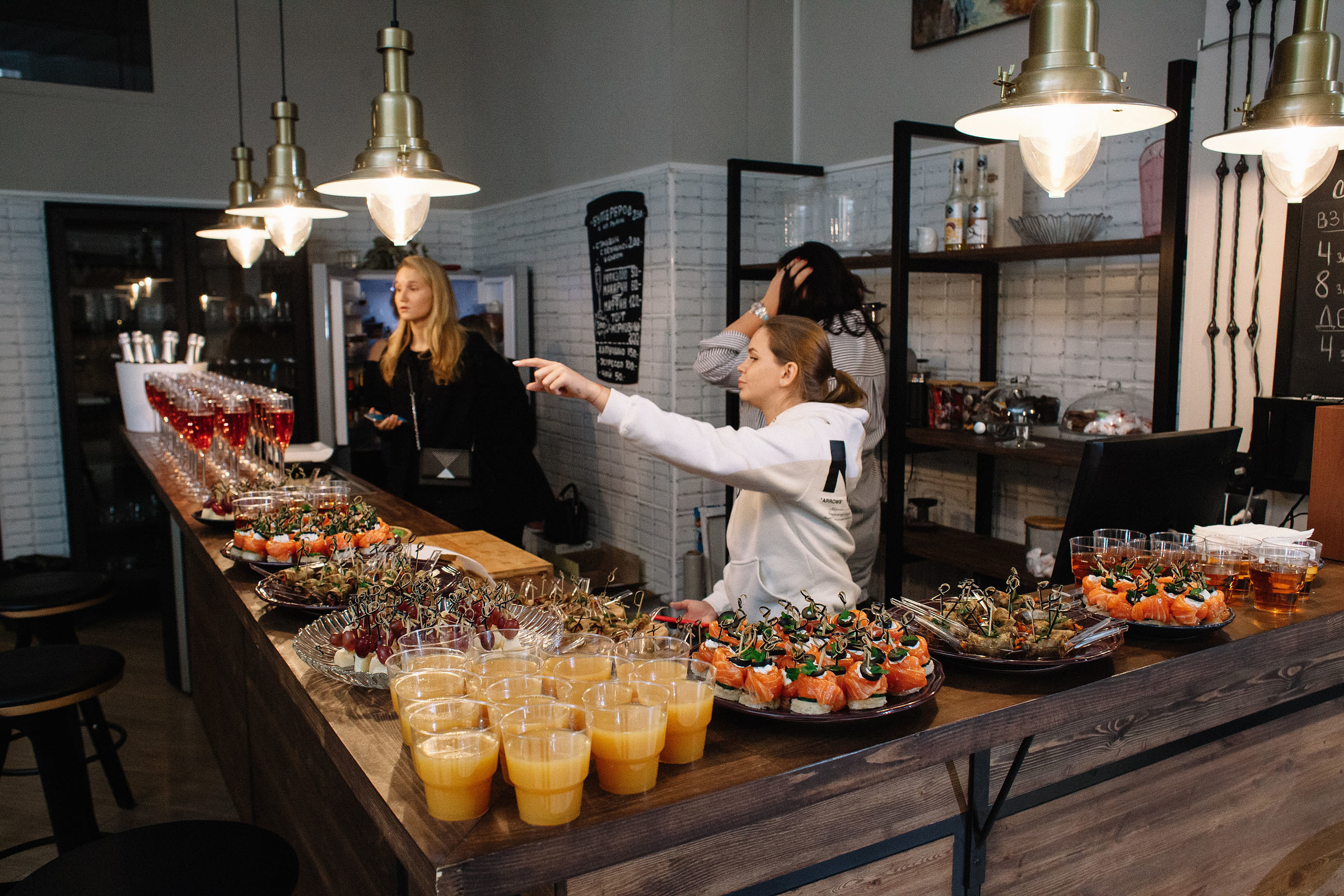 Первый слёт урбан скетчеров в Санкт-Петербурге  USKRussia 2019. Семейный и свадебный фотограф в Майкопе Михаил Мартиросян