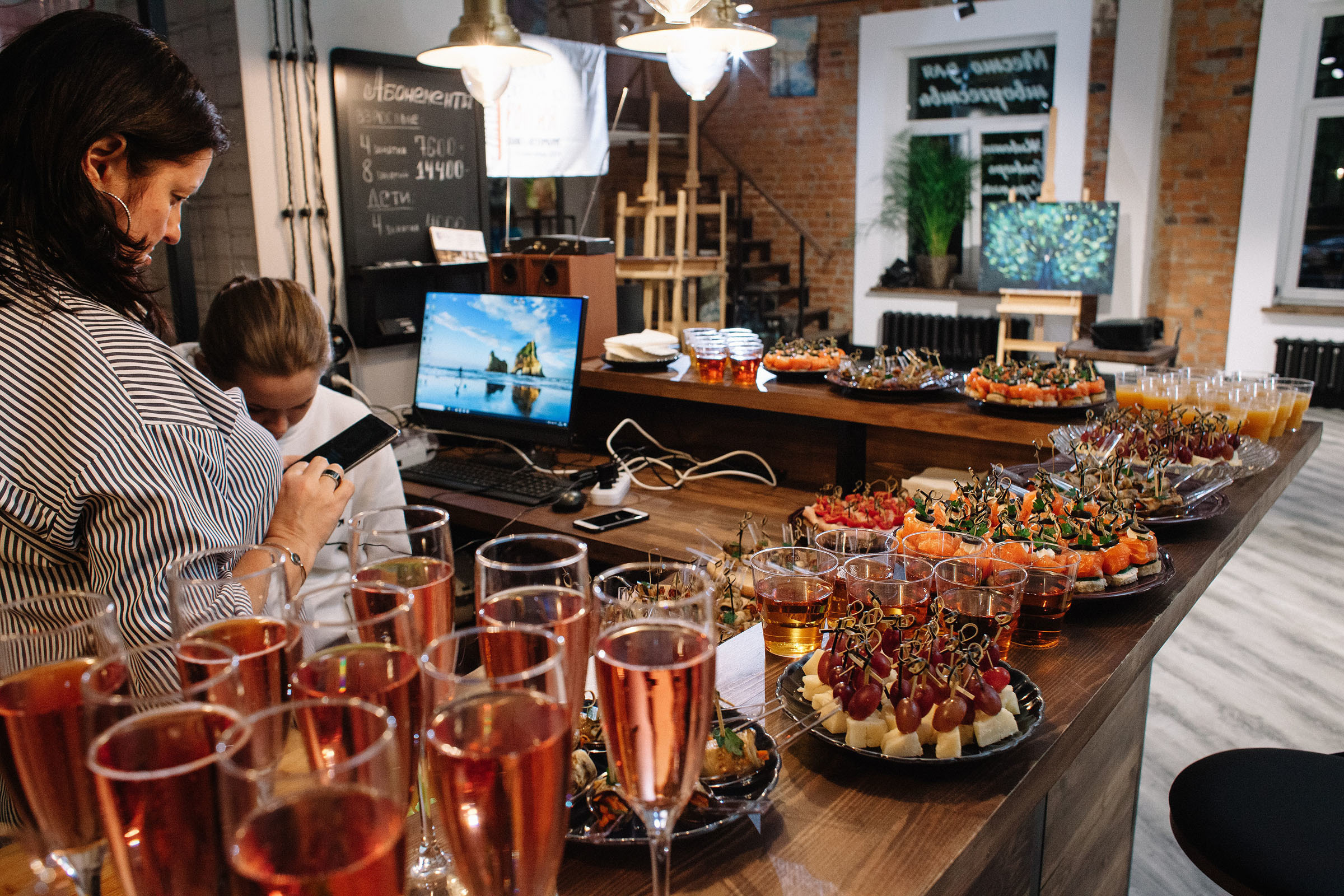 Первый слёт урбан скетчеров в Санкт-Петербурге  USKRussia 2019. Семейный и свадебный фотограф в Майкопе Михаил Мартиросян