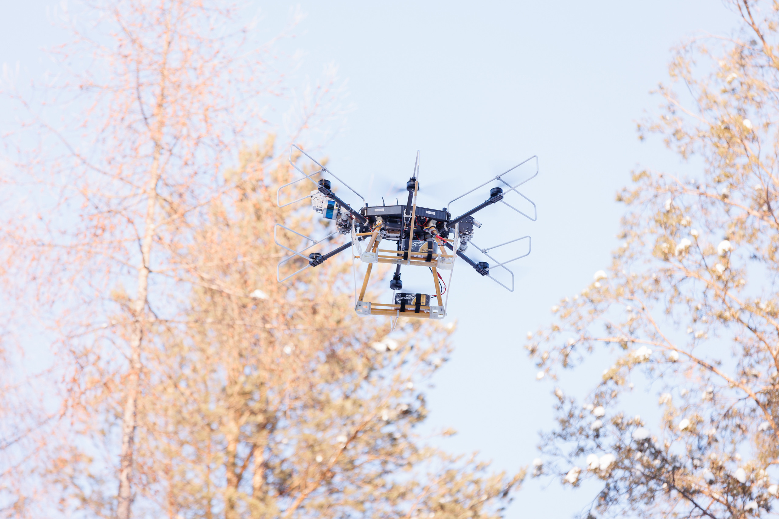 Съемка производства роботизированного комплекса для мониторинга и технического обслуживания CableWalker. Контент для бизнеса в Екатеринбурге Полдень Медиа