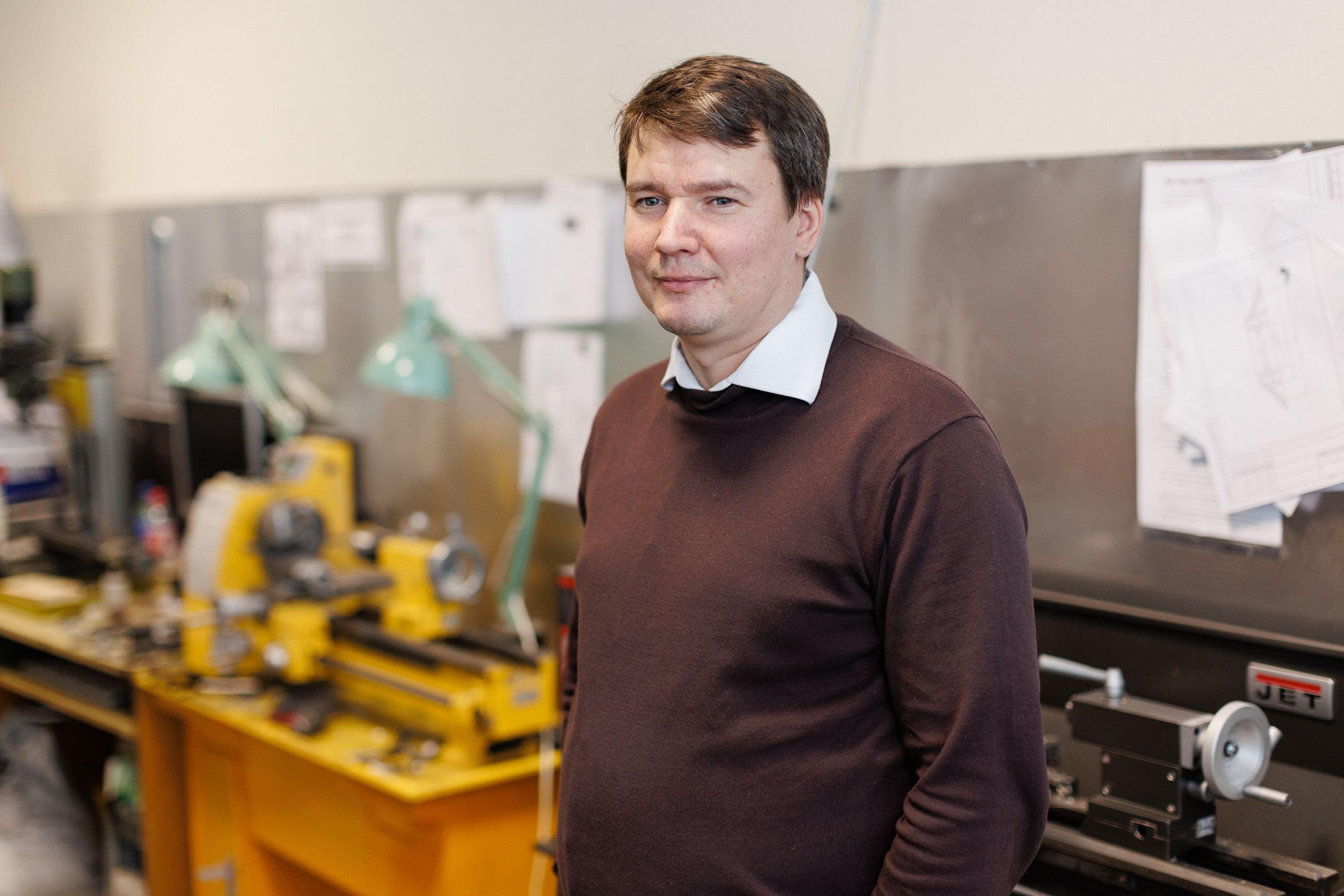 Съемка производства роботизированного комплекса для мониторинга и технического обслуживания CableWalker. Контент для бизнеса в Екатеринбурге Полдень Медиа